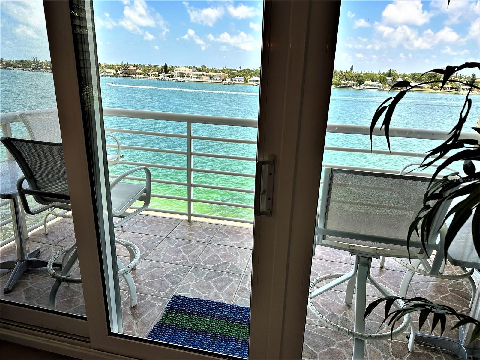Image 18 of 24 For 6083 Bahia Del Mar Circle 557