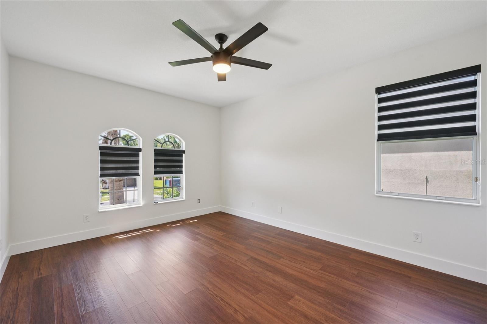 Image 43 of 76 For 3511 Loggerhead Way