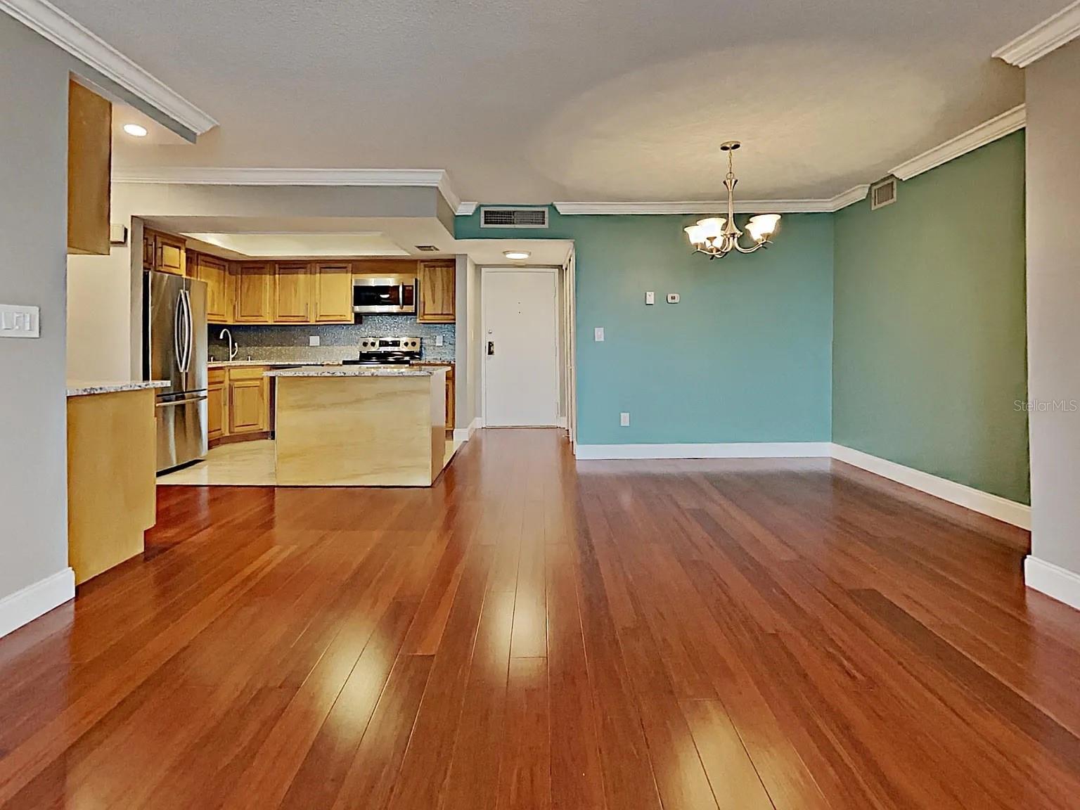 Image 11 of 21 For 5220 Brittany Drive S 1502