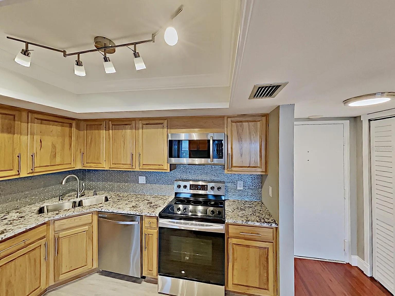 Image 12 of 21 For 5220 Brittany Drive S 1502