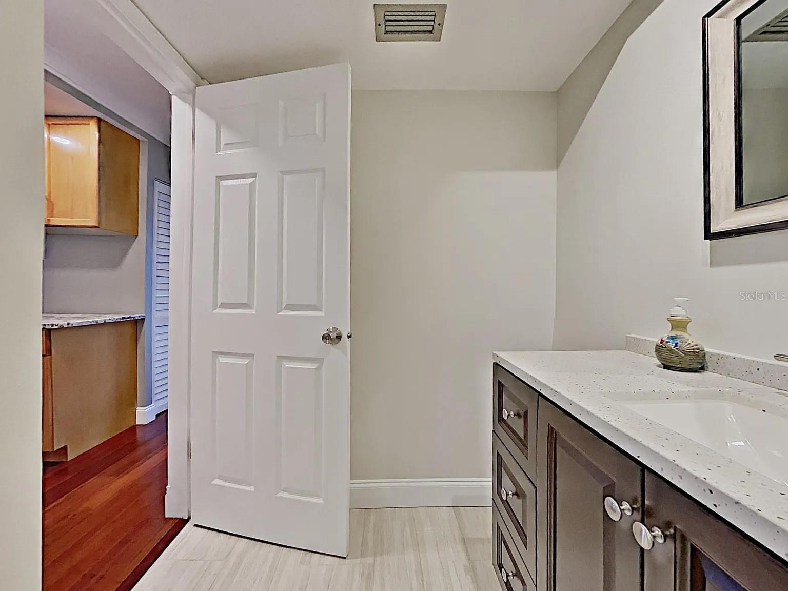 Image 16 of 21 For 5220 Brittany Drive S 1502