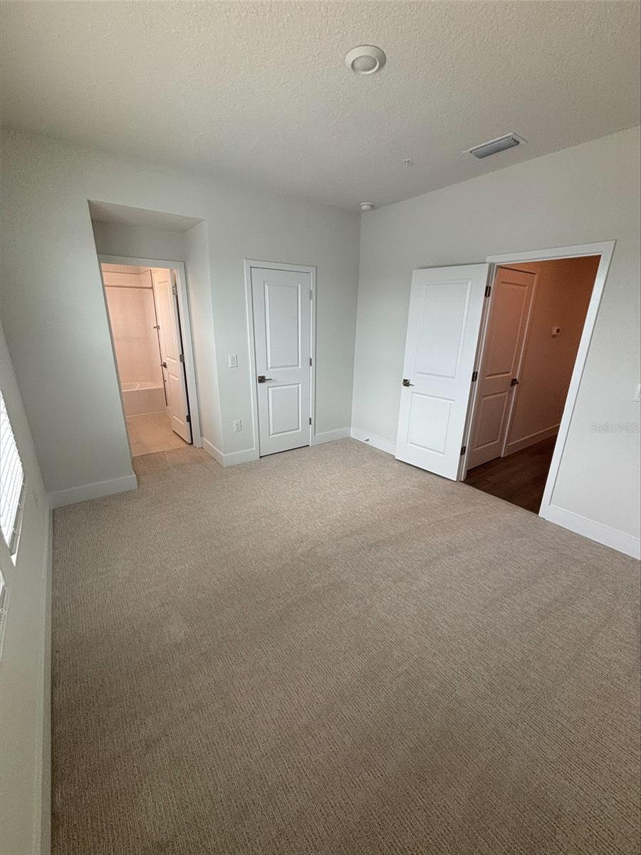 Image 15 of 47 For 7220 Sutton Lane