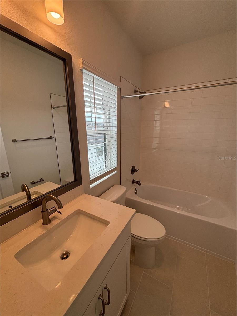 Image 16 of 47 For 7220 Sutton Lane