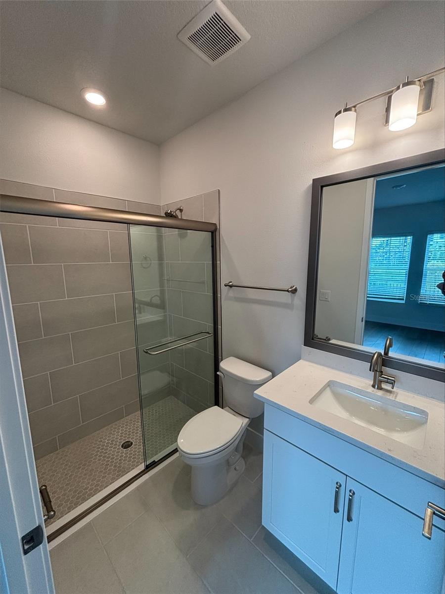 Image 17 of 47 For 7220 Sutton Lane