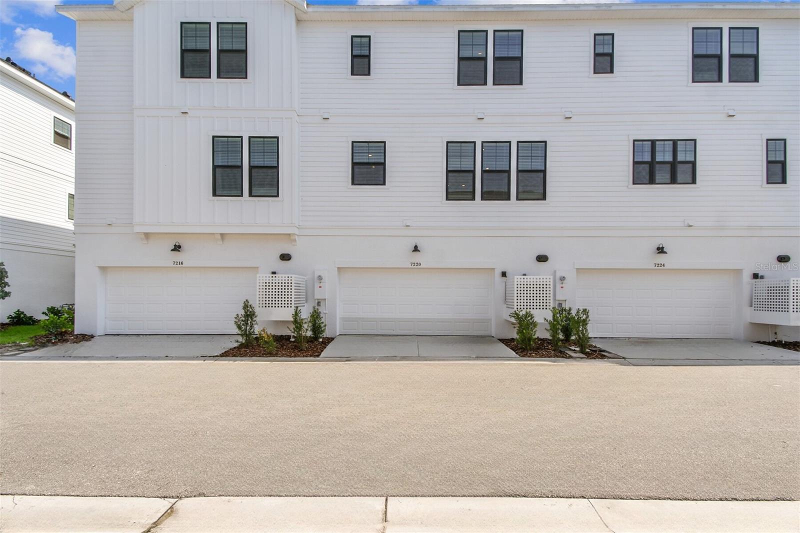 Image 42 of 47 For 7220 Sutton Lane