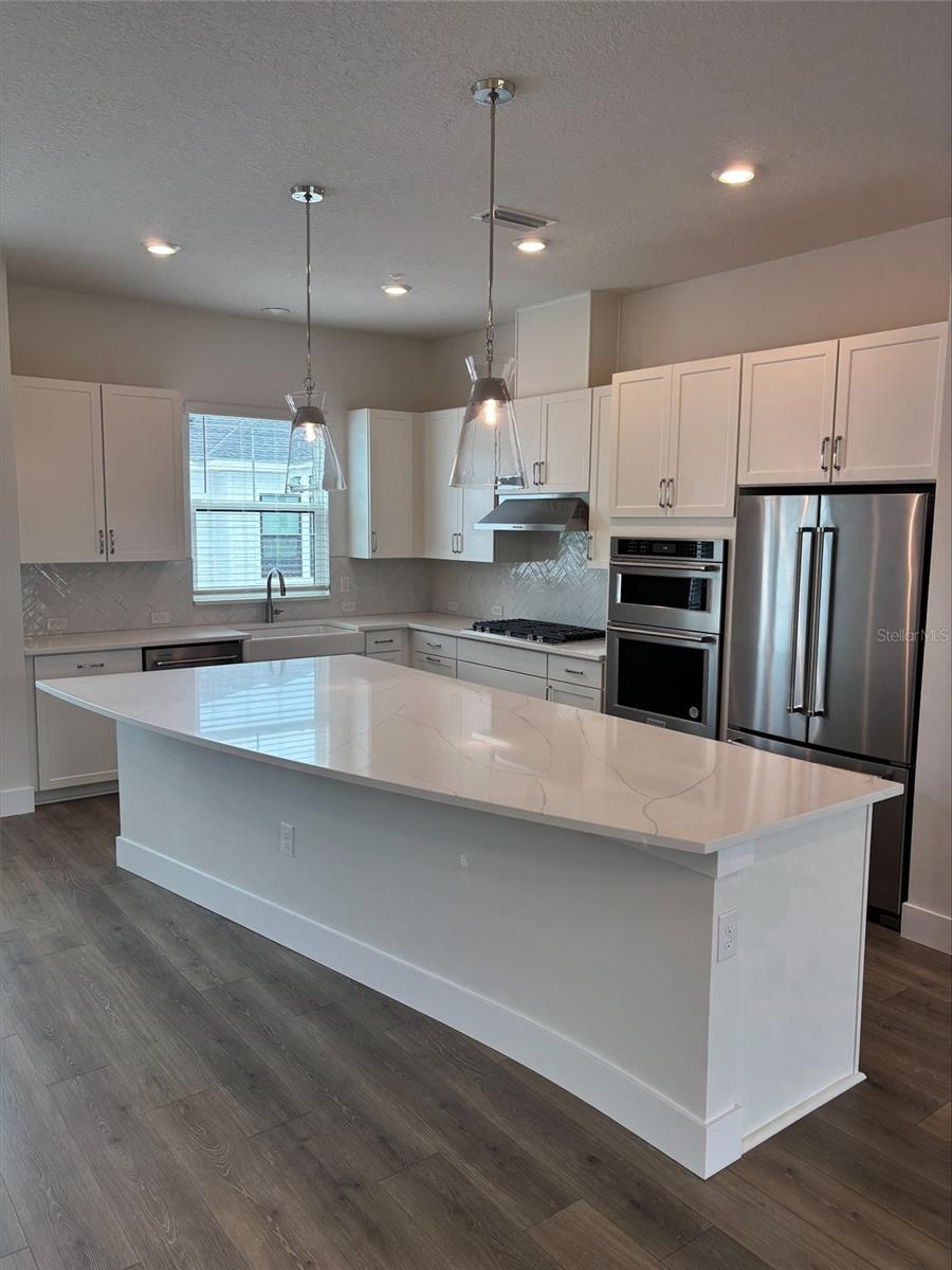 Image 6 of 47 For 7220 Sutton Lane