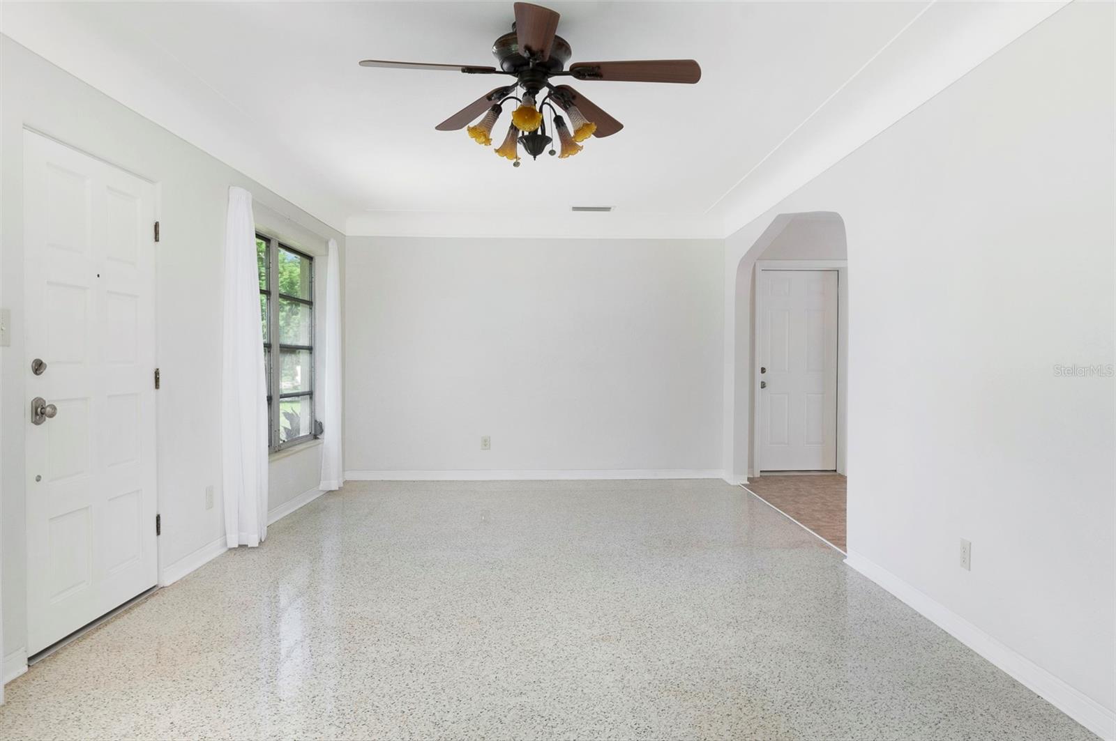 Image 3 of 37 For 4117 23rd Avenue N