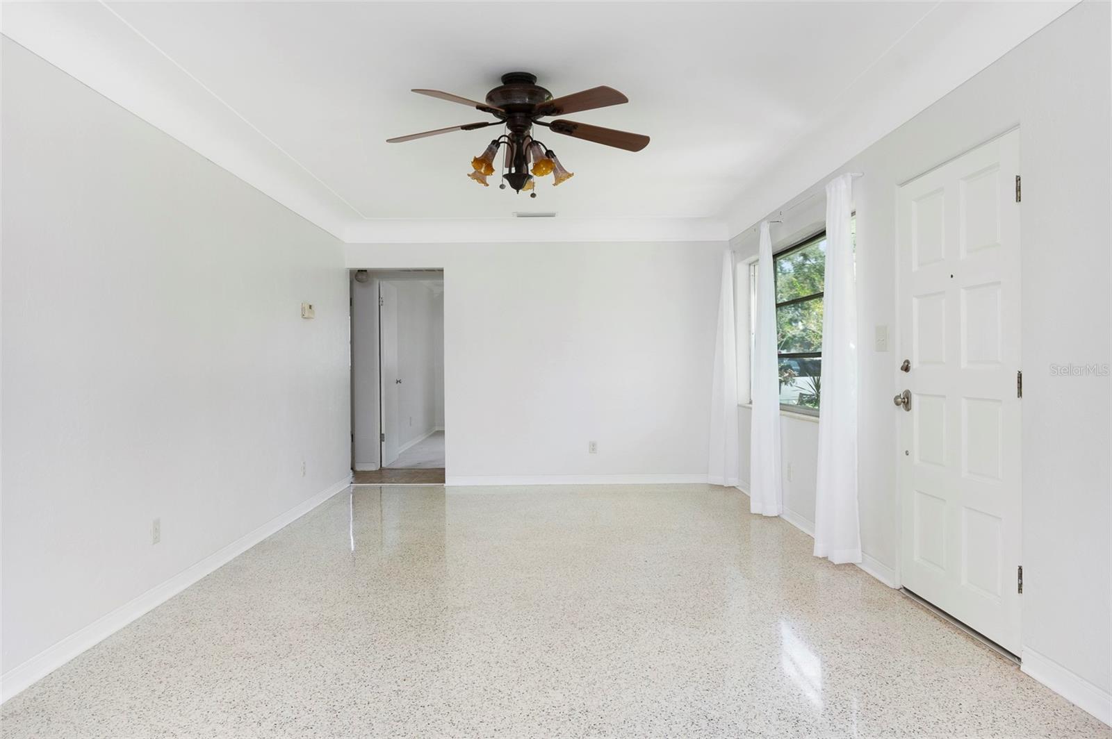Image 4 of 37 For 4117 23rd Avenue N