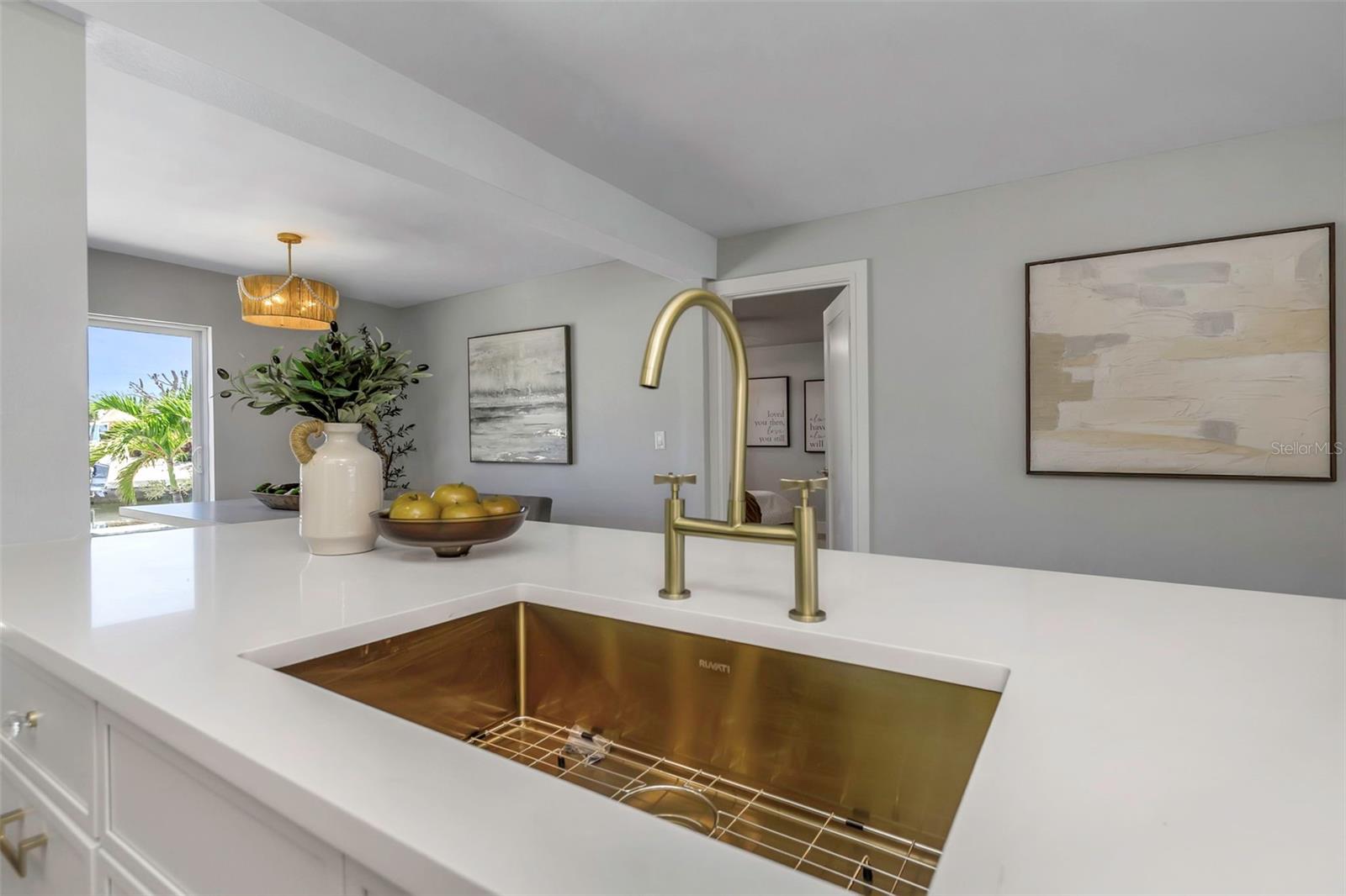 Image 14 of 54 For 10216 Spoonbill Road E