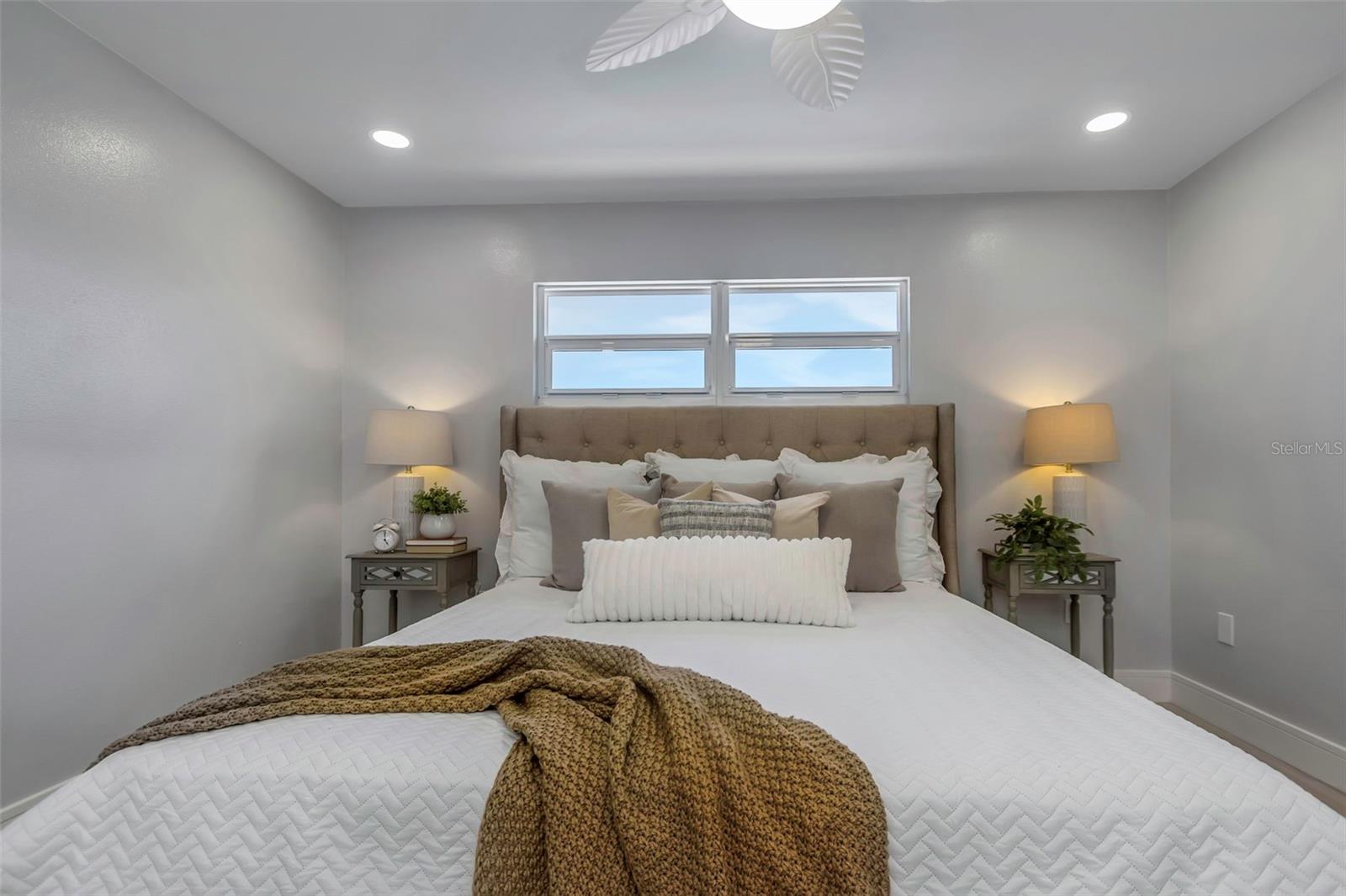 Image 23 of 54 For 10216 Spoonbill Road E