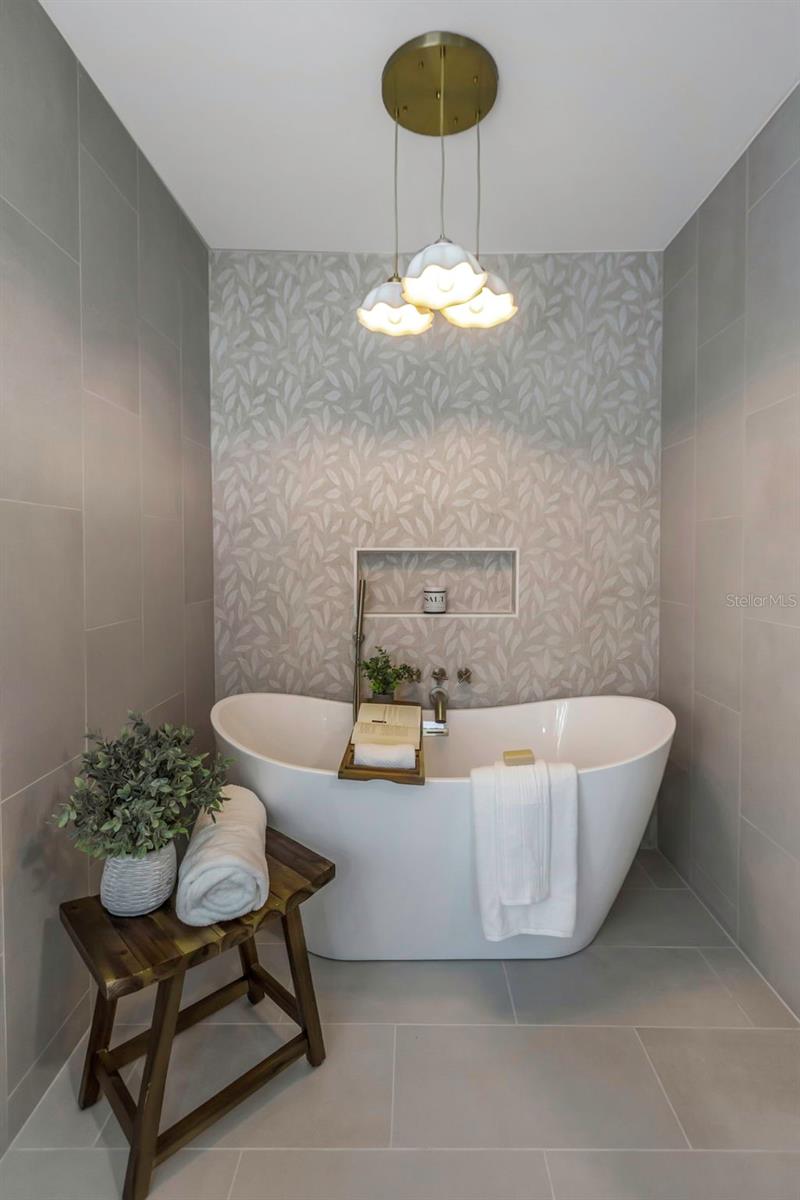 Image 27 of 54 For 10216 Spoonbill Road E