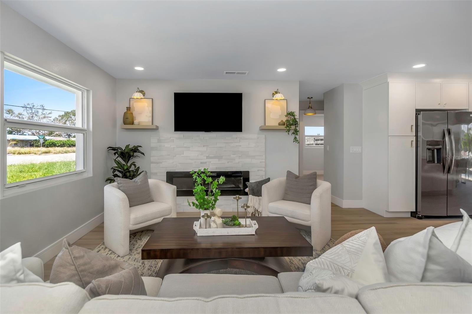 Image 7 of 54 For 10216 Spoonbill Road E