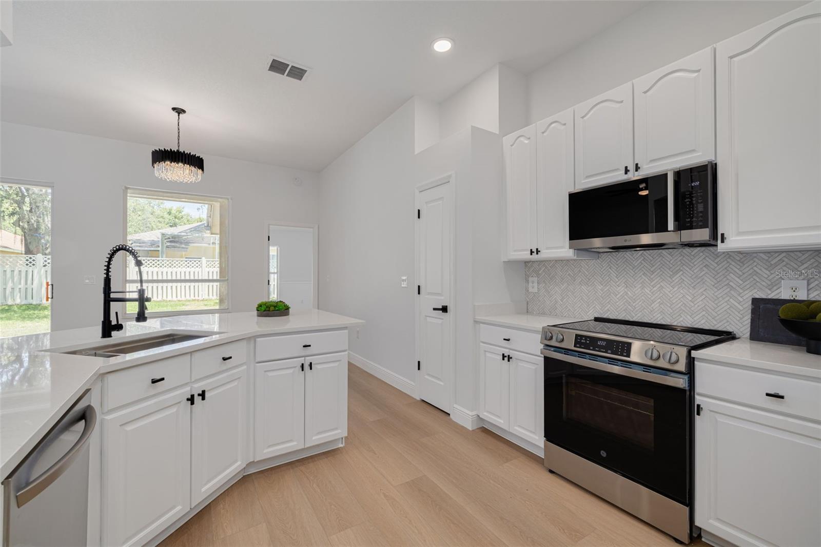 Image 16 of 43 For 9418 Azalea Ridge Circle