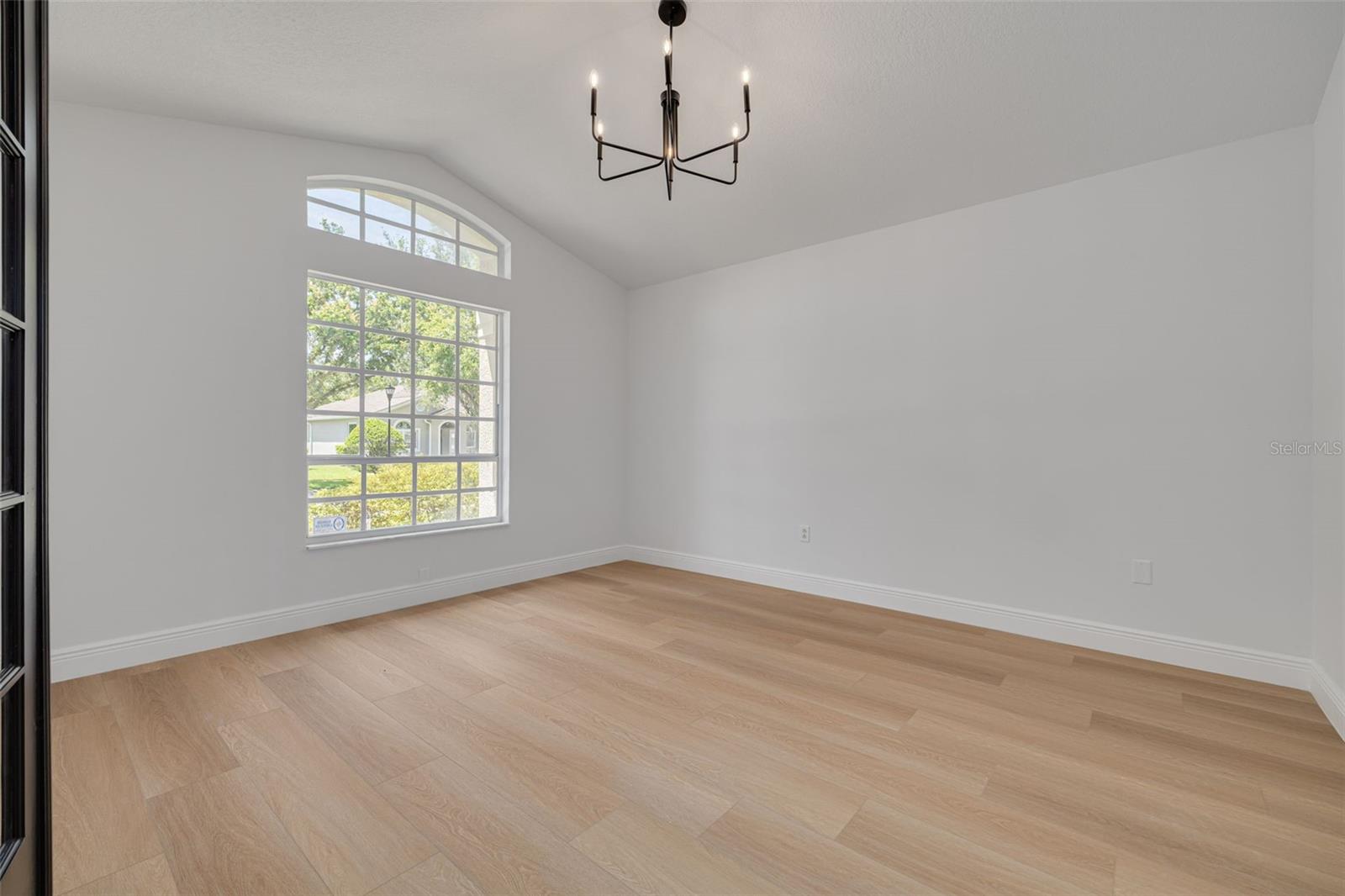 Image 17 of 43 For 9418 Azalea Ridge Circle