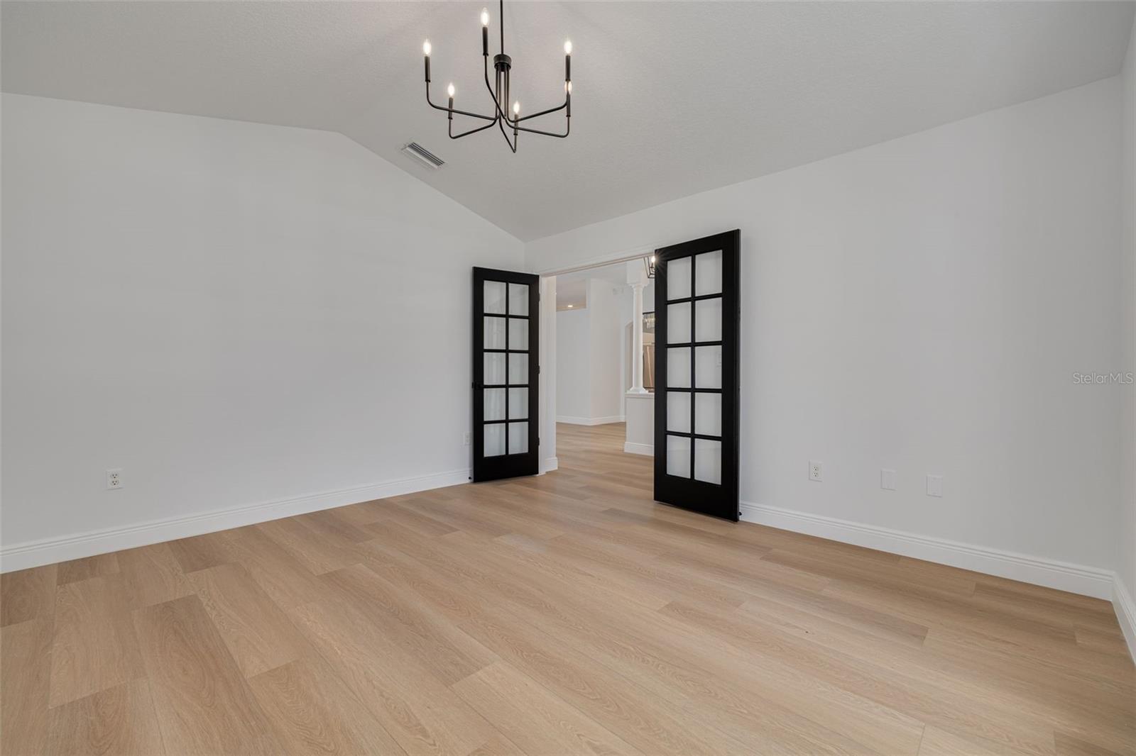 Image 18 of 43 For 9418 Azalea Ridge Circle