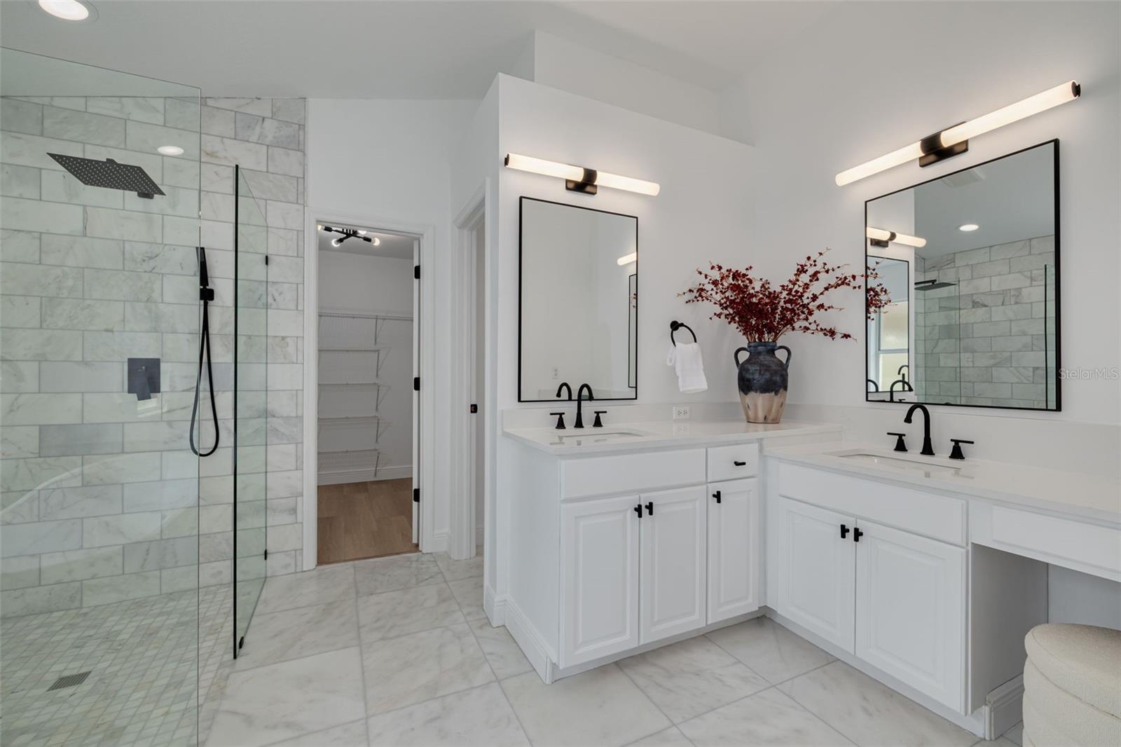 Image 22 of 43 For 9418 Azalea Ridge Circle