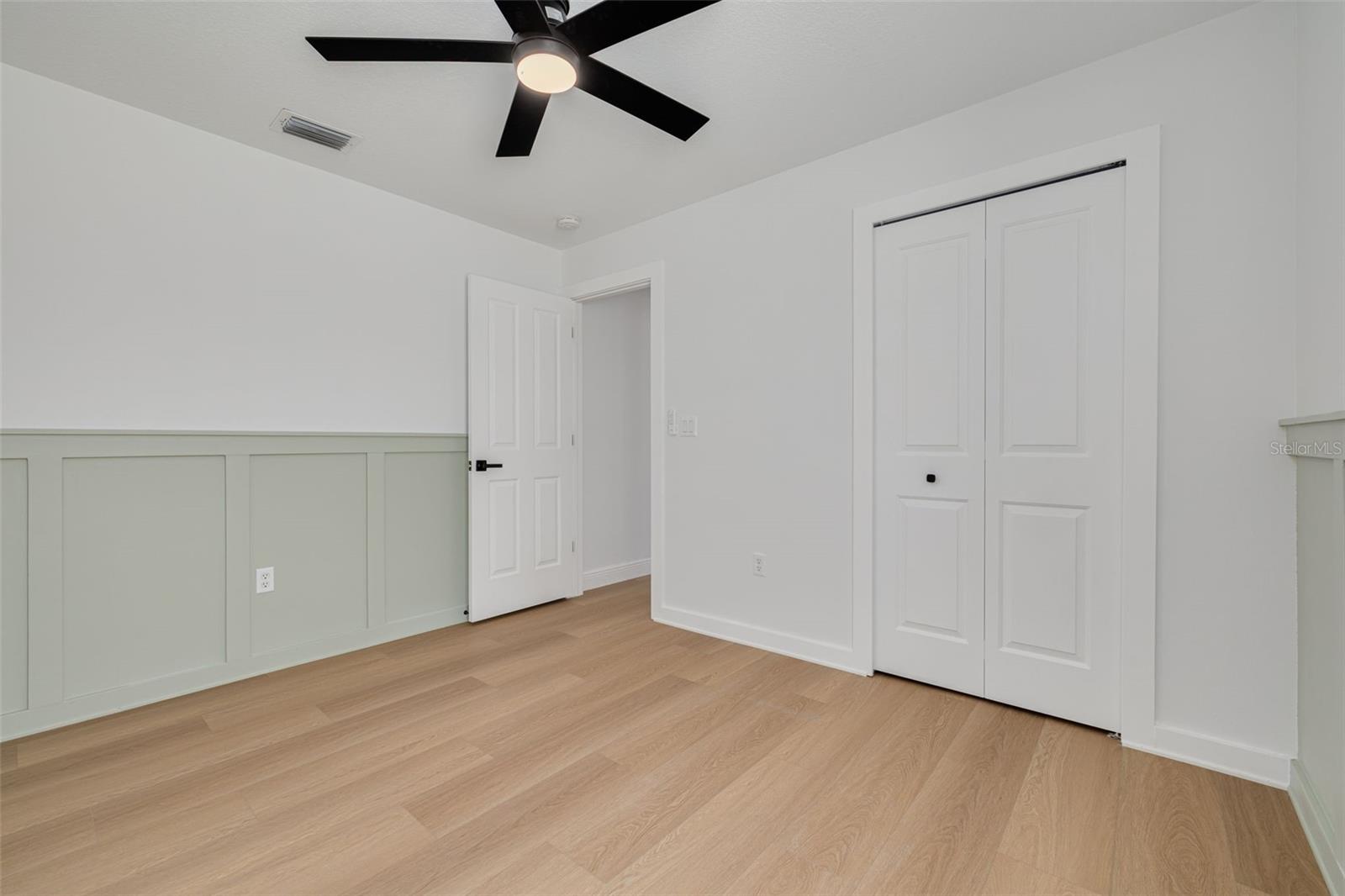Image 30 of 43 For 9418 Azalea Ridge Circle