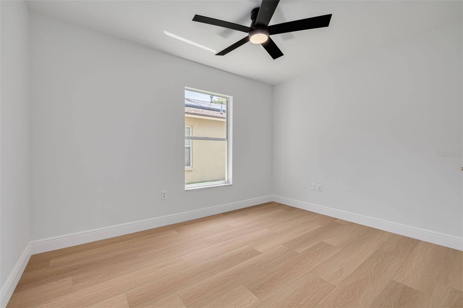 Image 35 of 43 For 9418 Azalea Ridge Circle