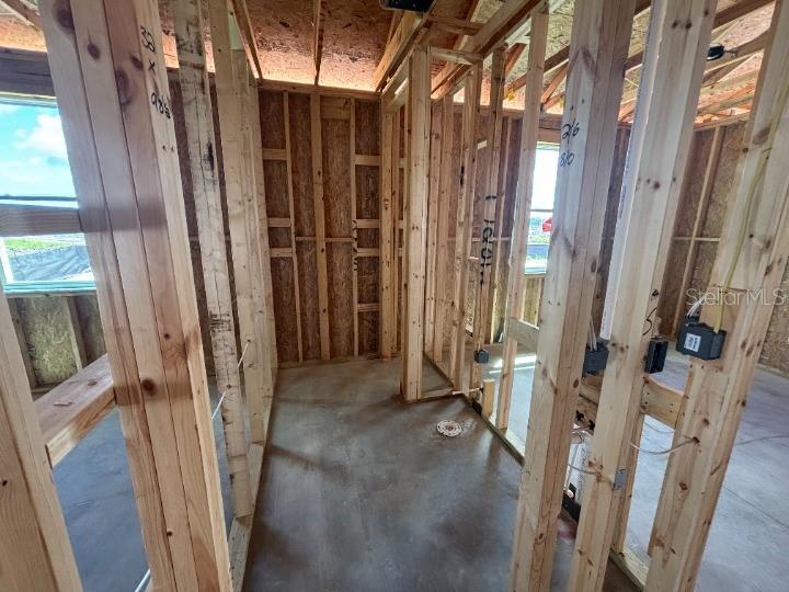 Image 11 of 27 For 703 Junonia Blvd