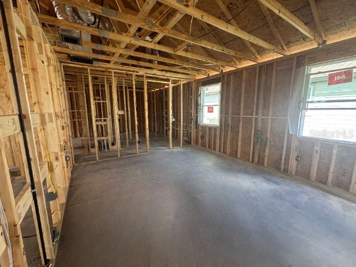 Image 17 of 27 For 703 Junonia Blvd