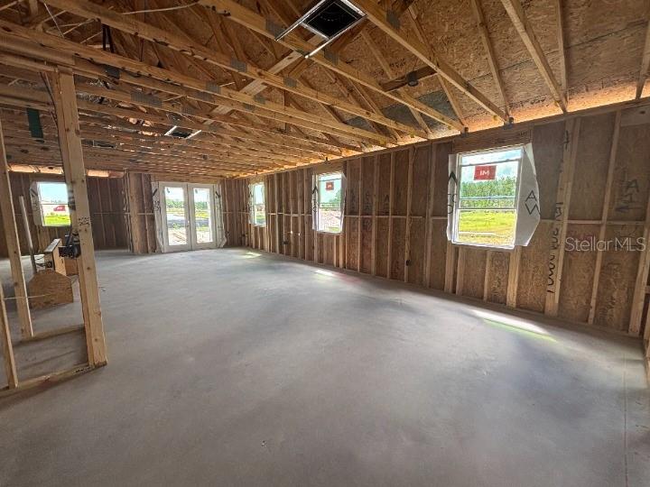 Image 4 of 27 For 703 Junonia Blvd