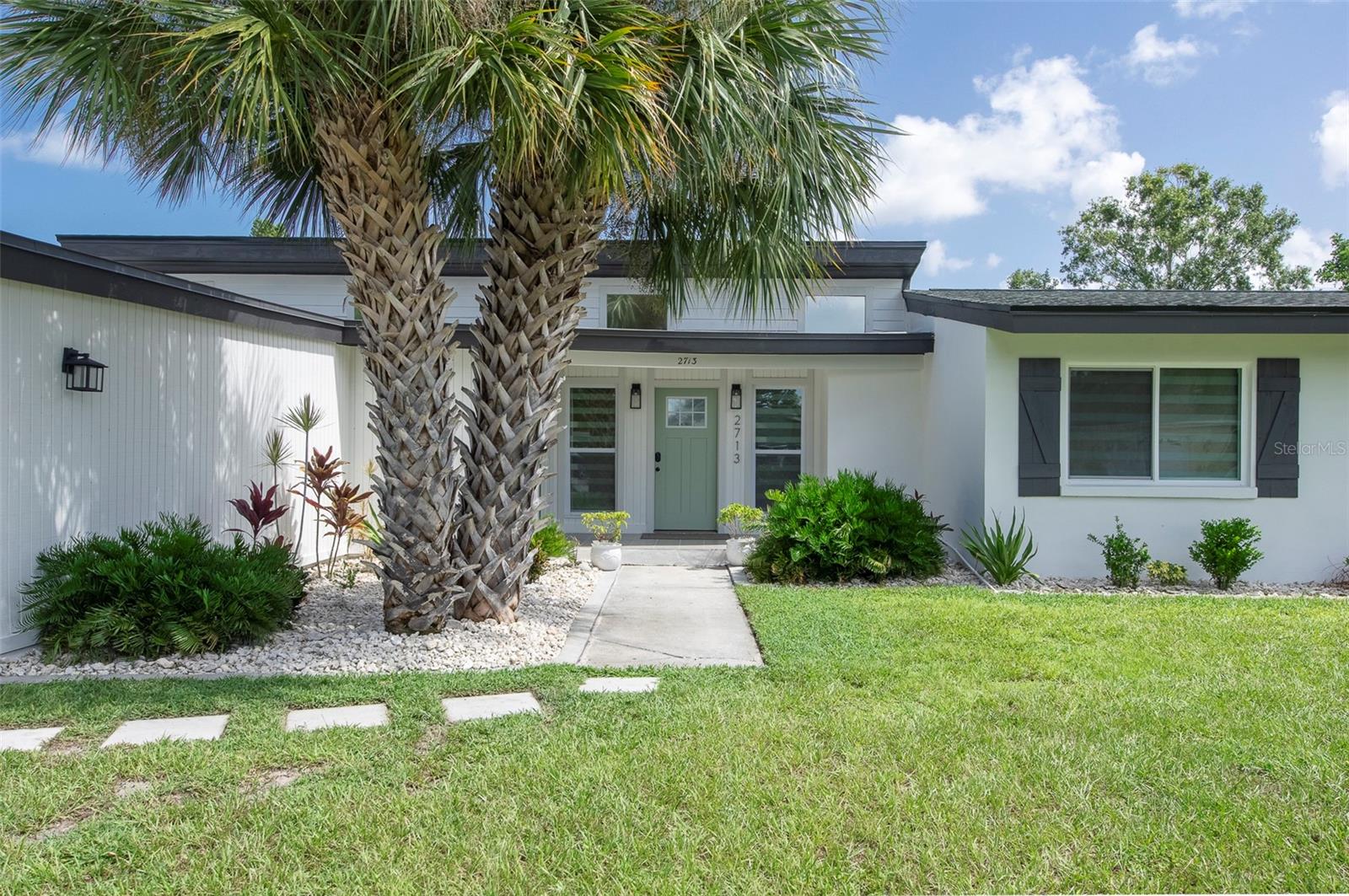 Details for 2713 Renatta Drive, BELLEAIR BLUFFS, FL 33770