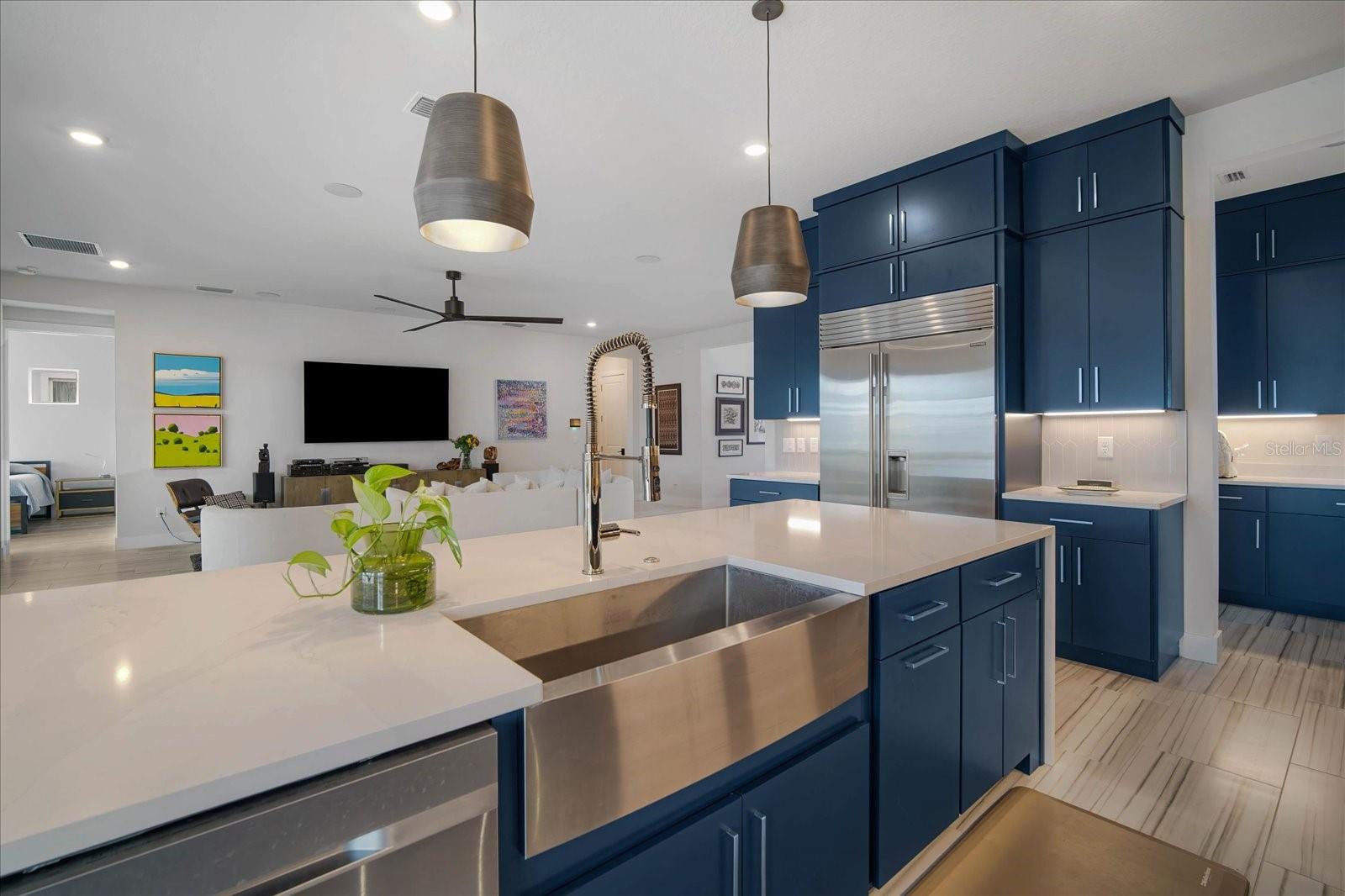 Listing photo id 2 for 8809 Drummer Plank Drive