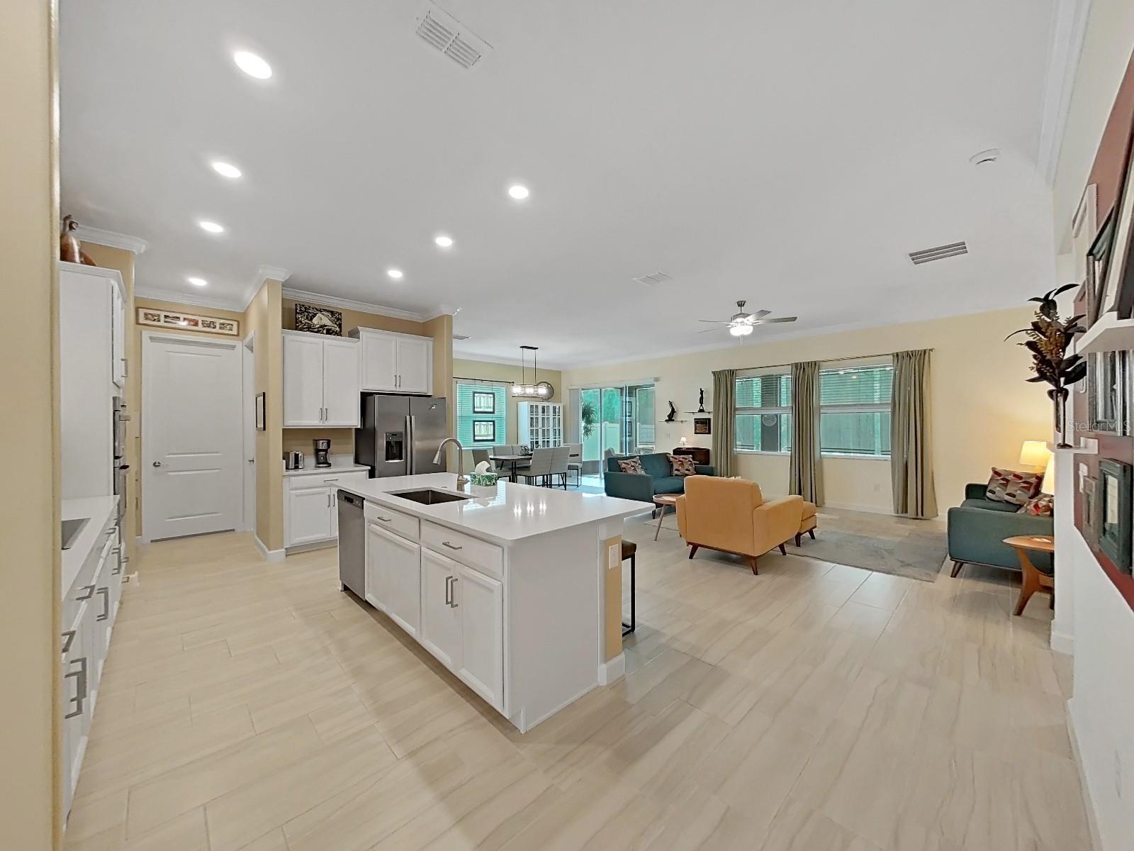 Image 3 of 66 For 10930 Banyan Breeze Boulevard