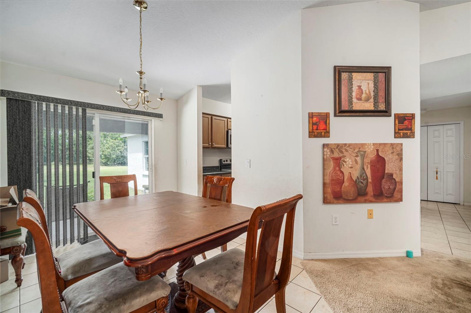 Listing photo id 8 for 12204 Begin Drive