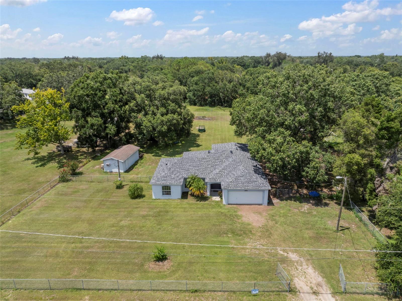 Listing photo id 28 for 12204 Begin Drive