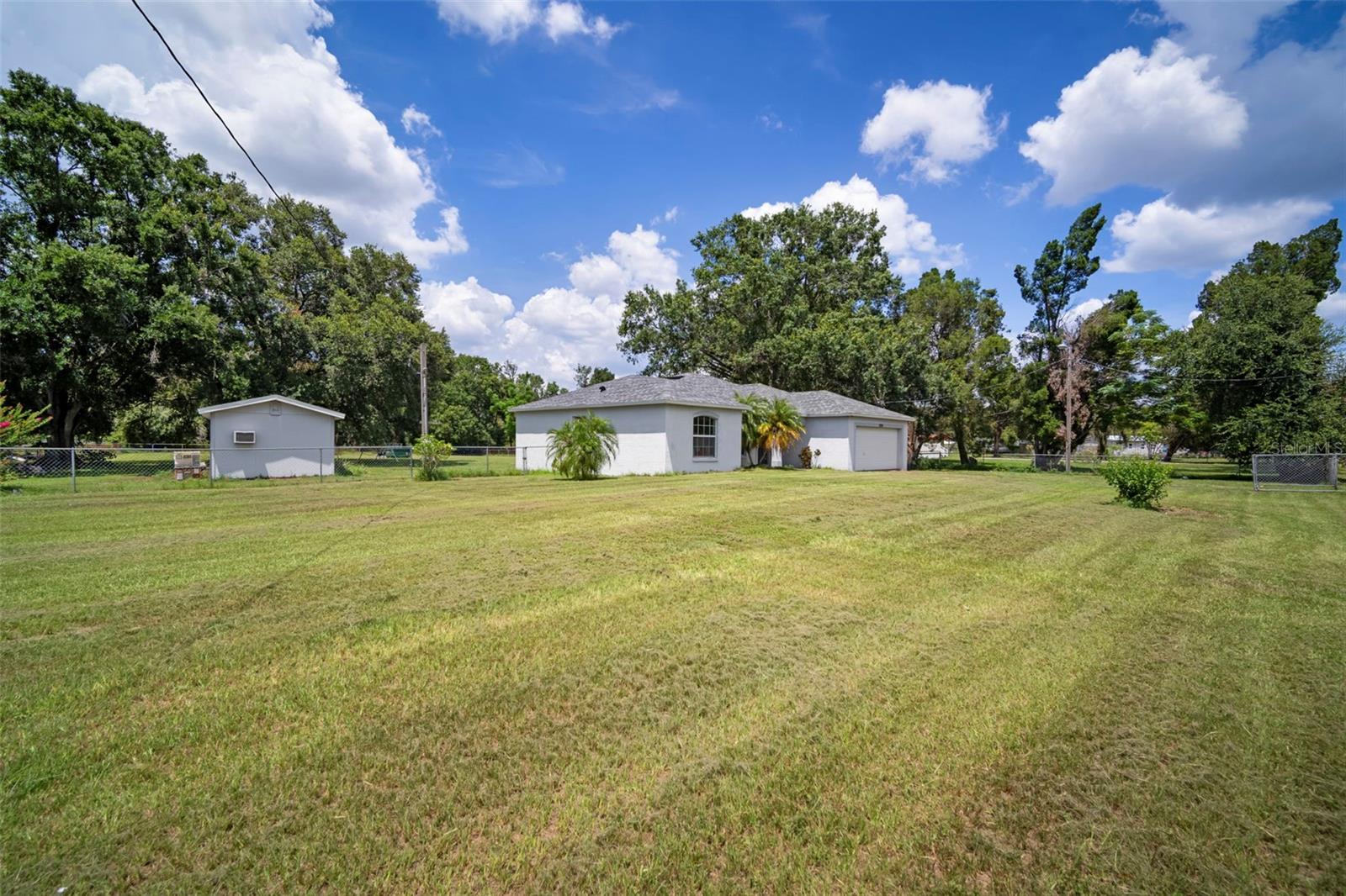 Listing photo id 33 for 12204 Begin Drive