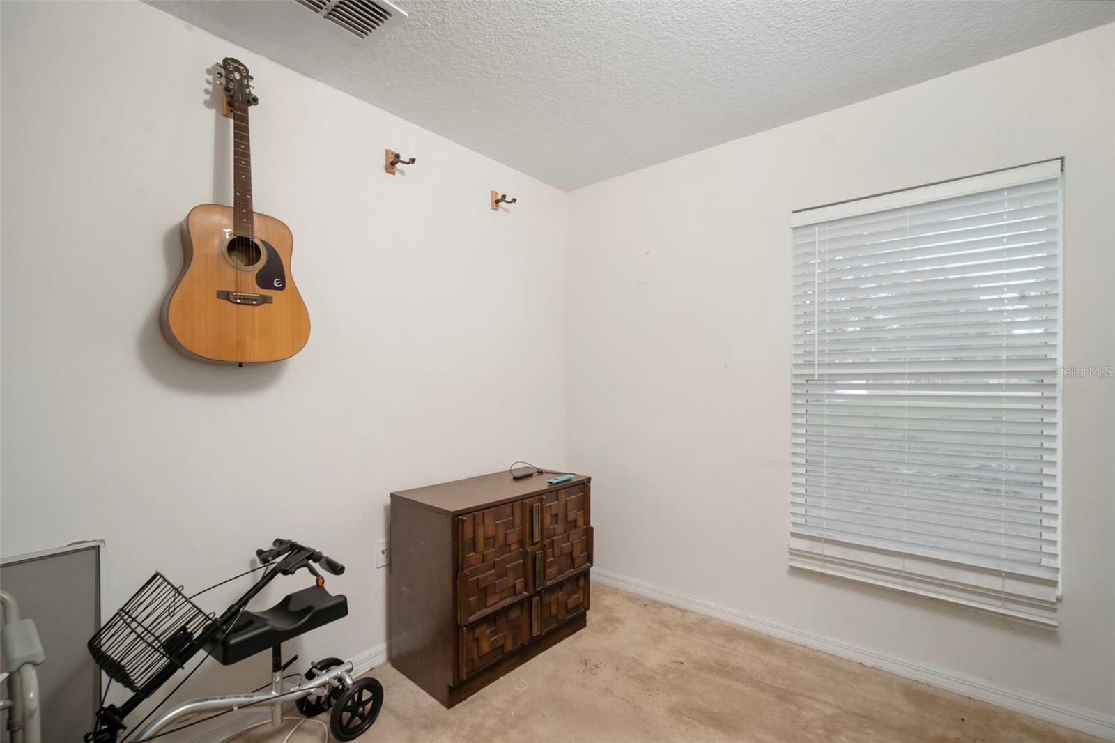 Listing photo id 40 for 12204 Begin Drive