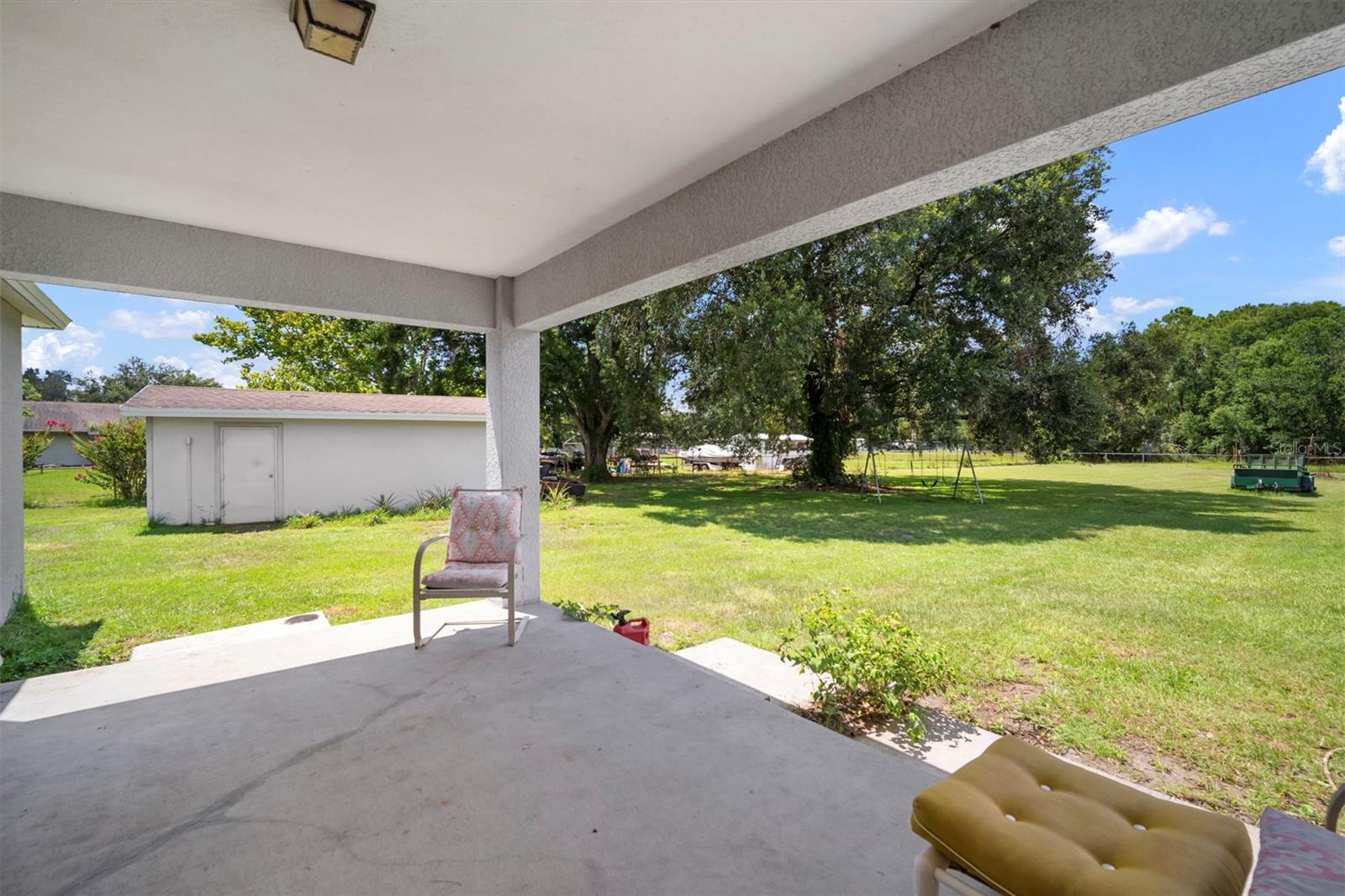 Listing photo id 42 for 12204 Begin Drive
