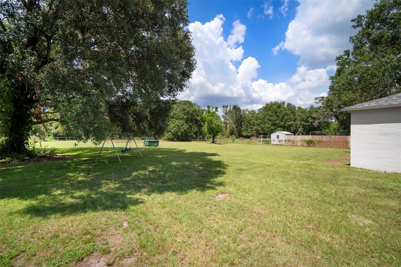 Listing photo id 45 for 12204 Begin Drive