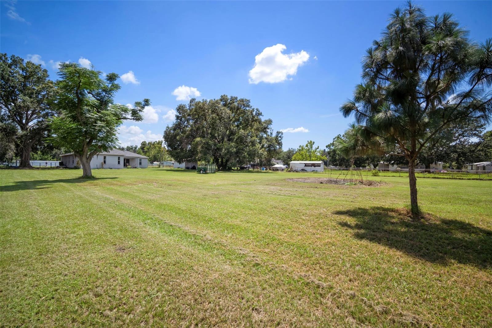 Listing photo id 50 for 12204 Begin Drive
