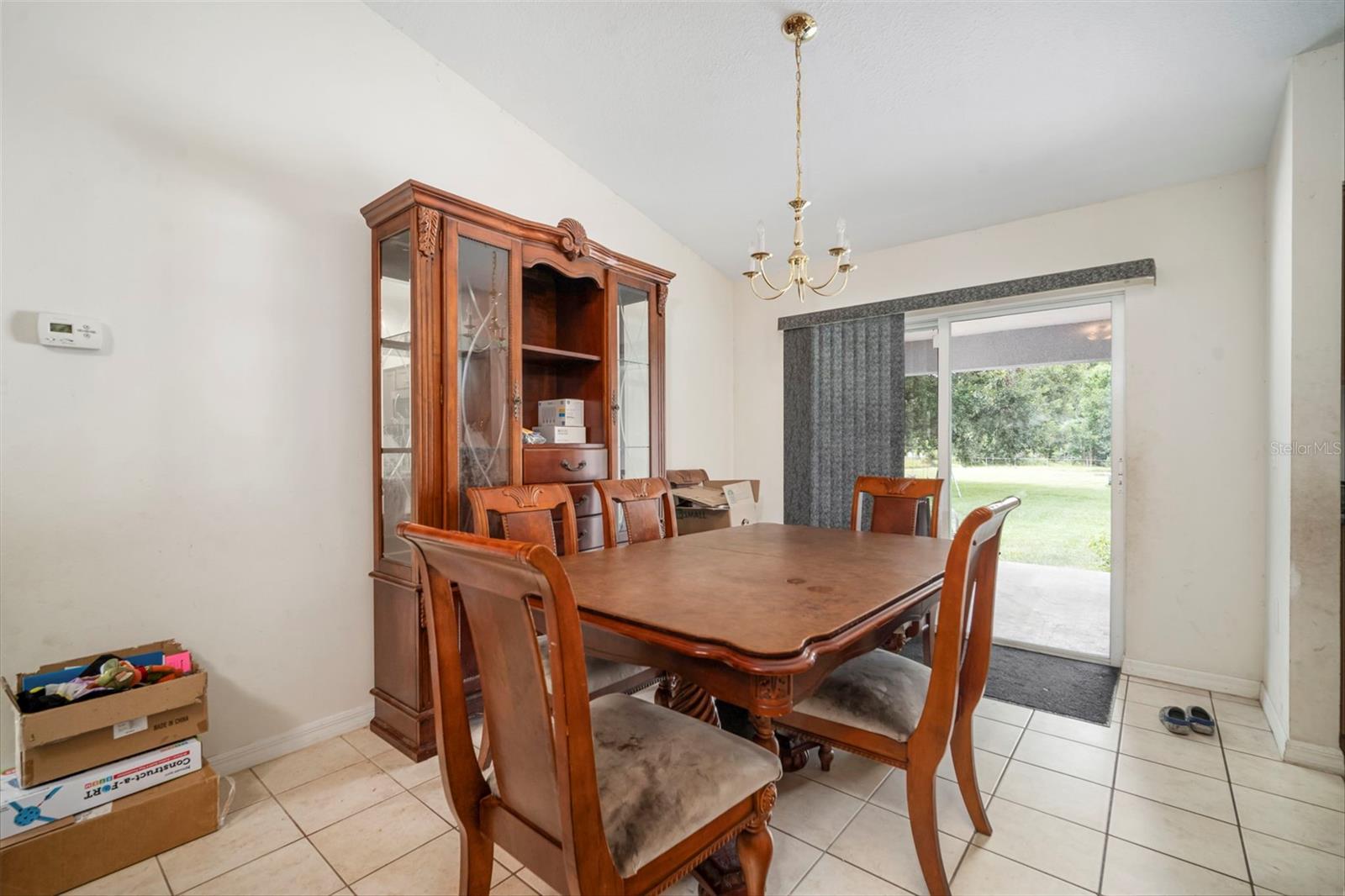 Listing photo id 7 for 12204 Begin Drive