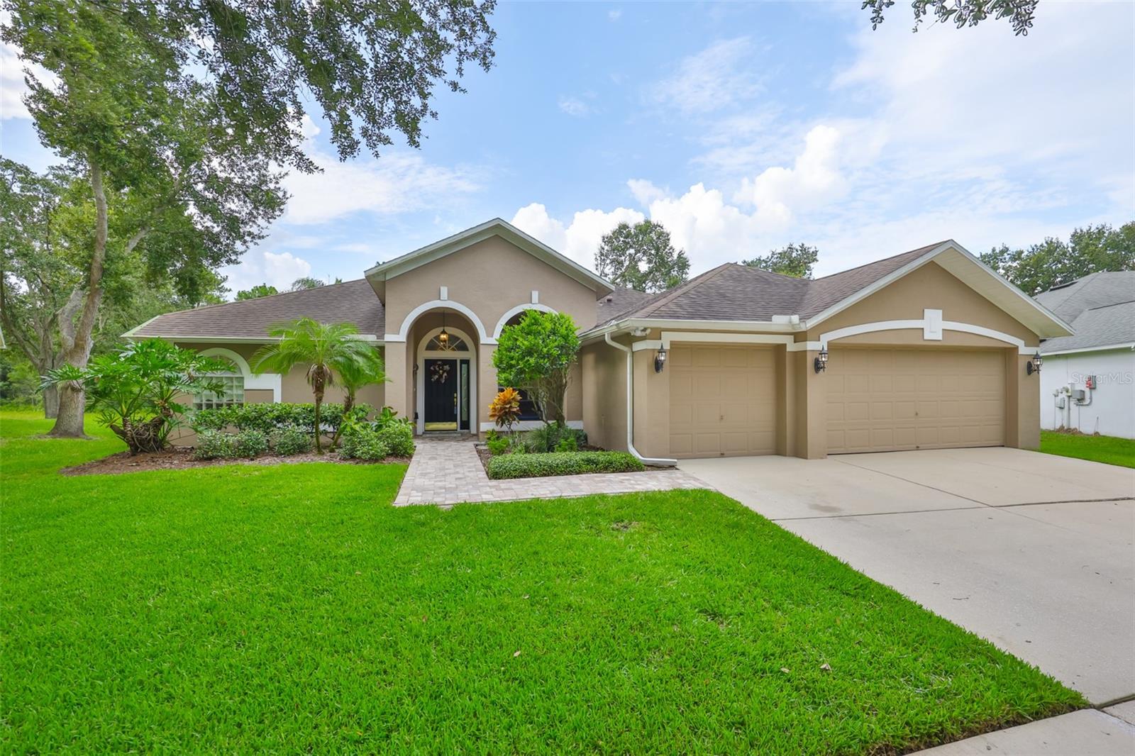 Details for 8613 Herons Cove Place, TAMPA, FL 33647