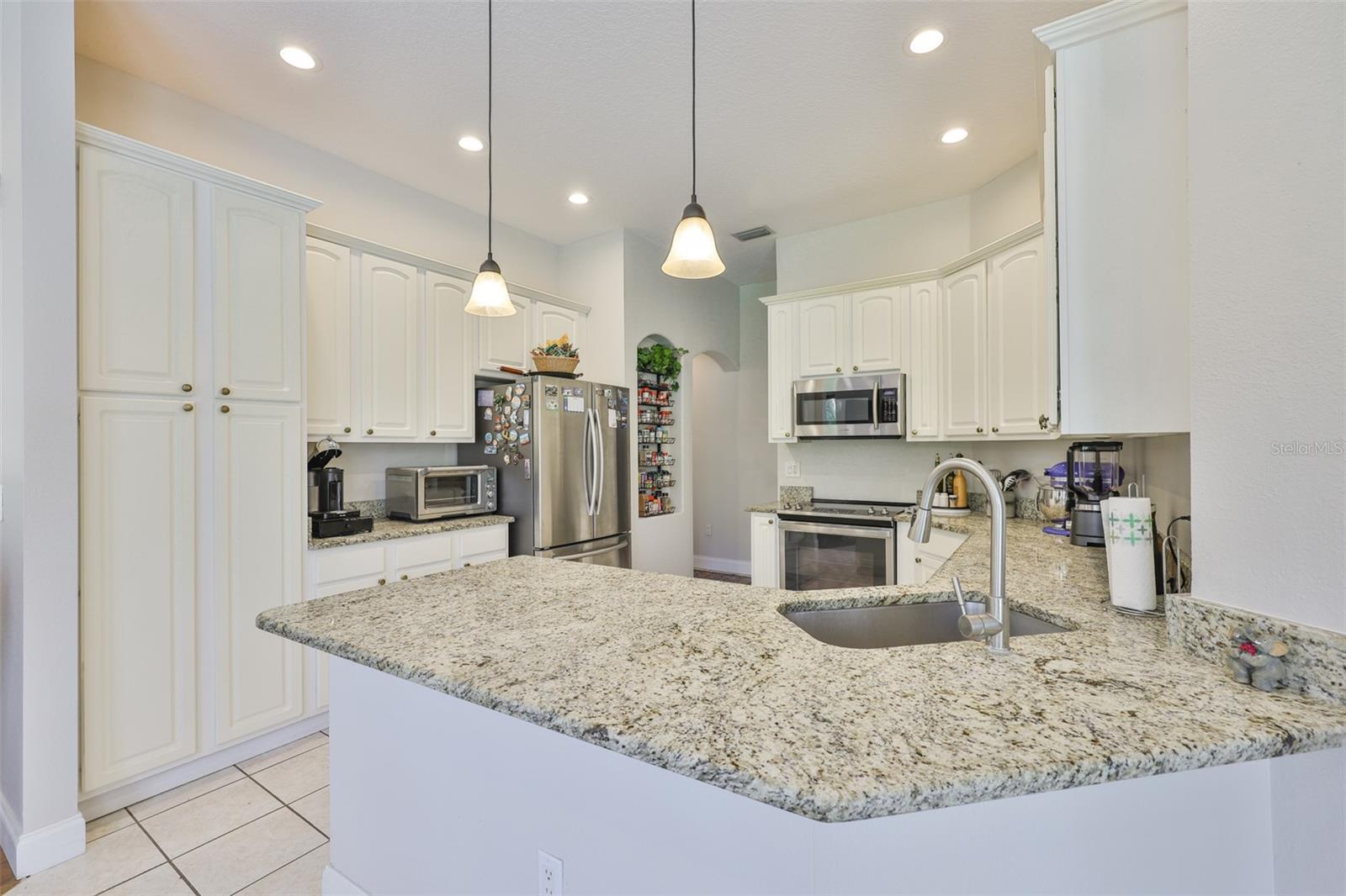 Image 21 of 52 For 8613 Herons Cove Place