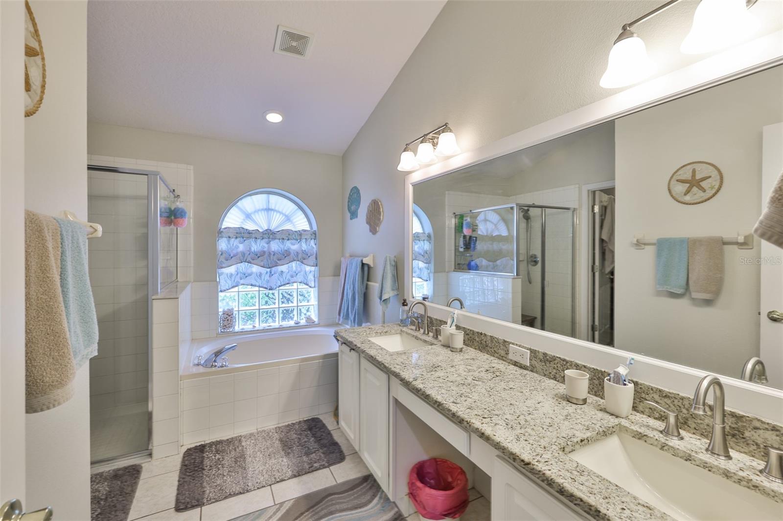 Image 31 of 52 For 8613 Herons Cove Place