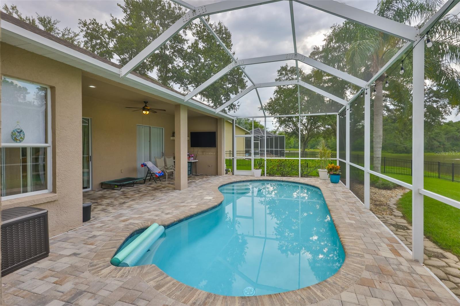 Image 4 of 52 For 8613 Herons Cove Place