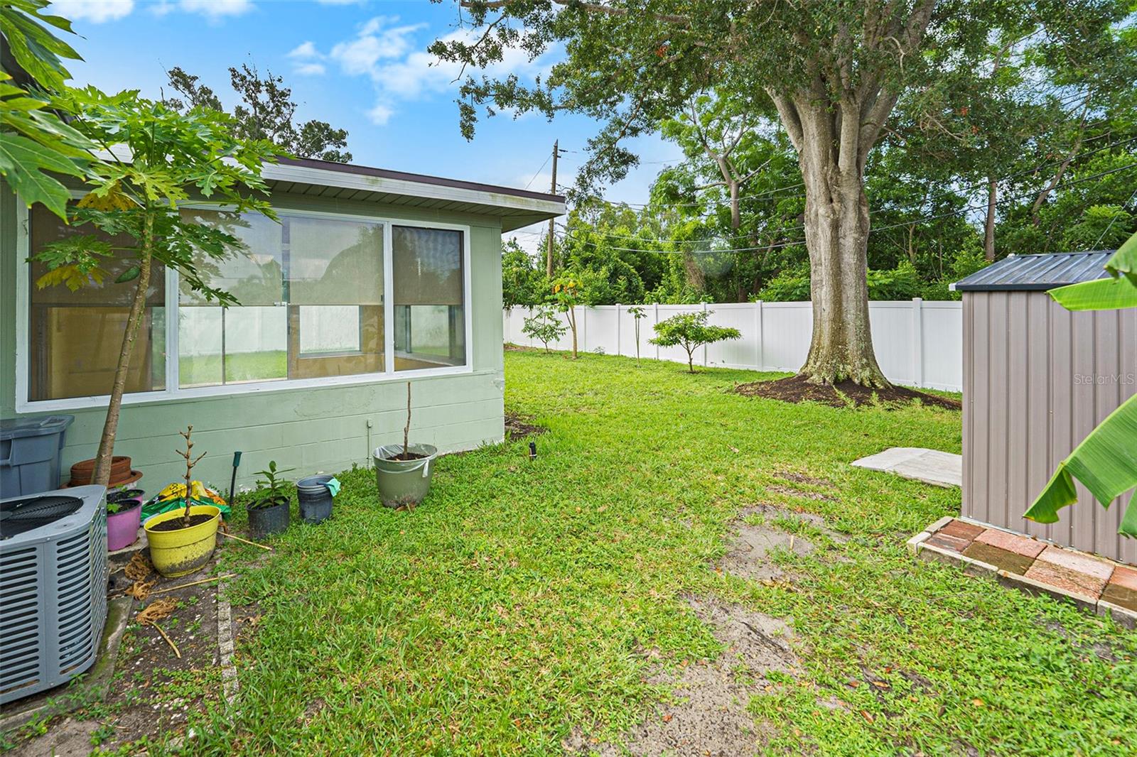 Listing photo id 30 for 5216 30th Avenue N