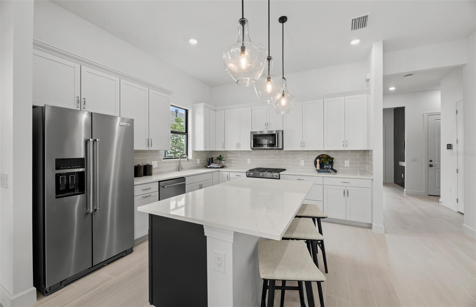 Image 5 of 29 For 1828 Silver Shores Boulevard