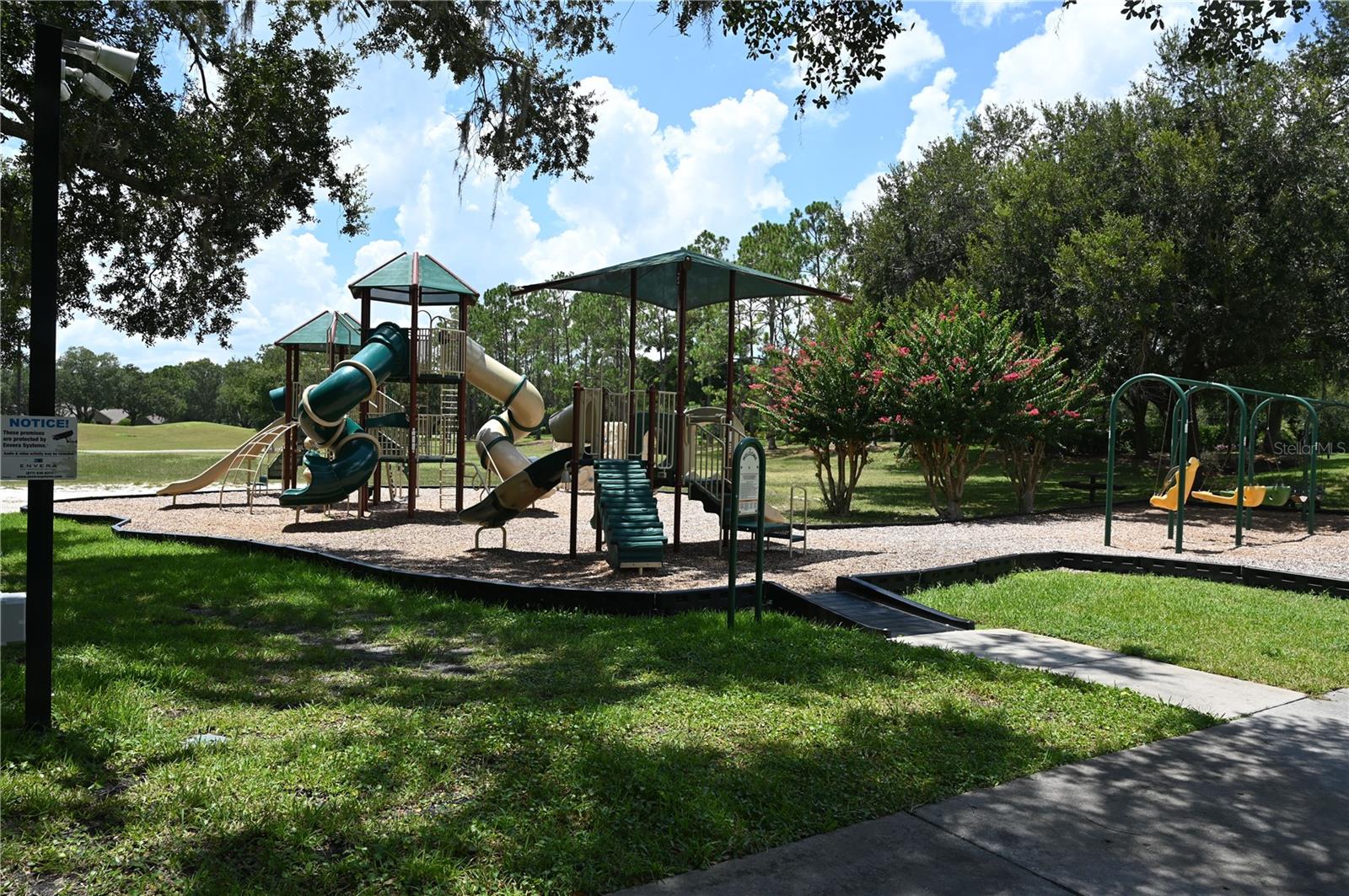 Listing photo id 60 for 5819 Bent Grass Drive