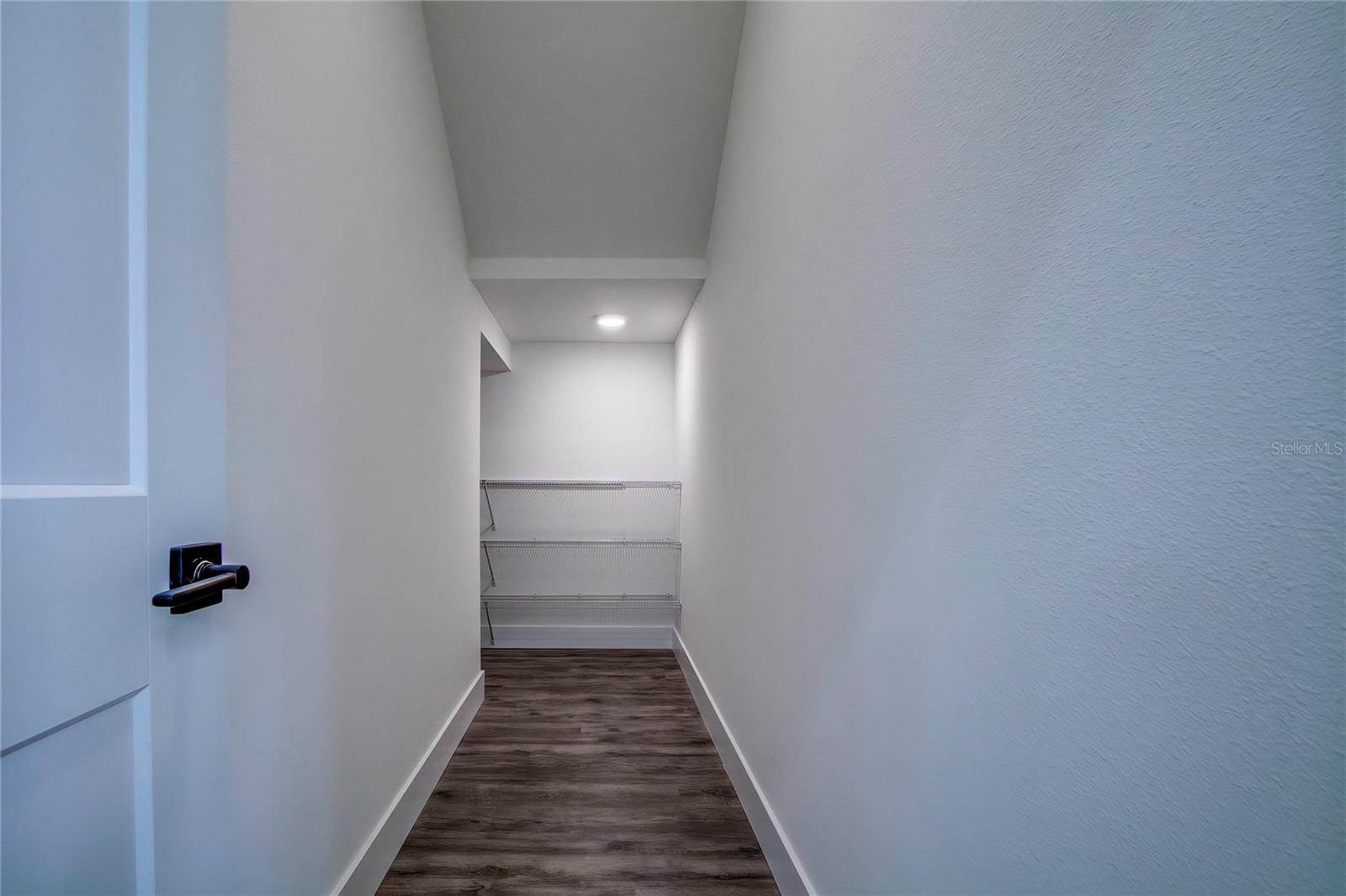Image 12 of 41 For 2222 Clark Street