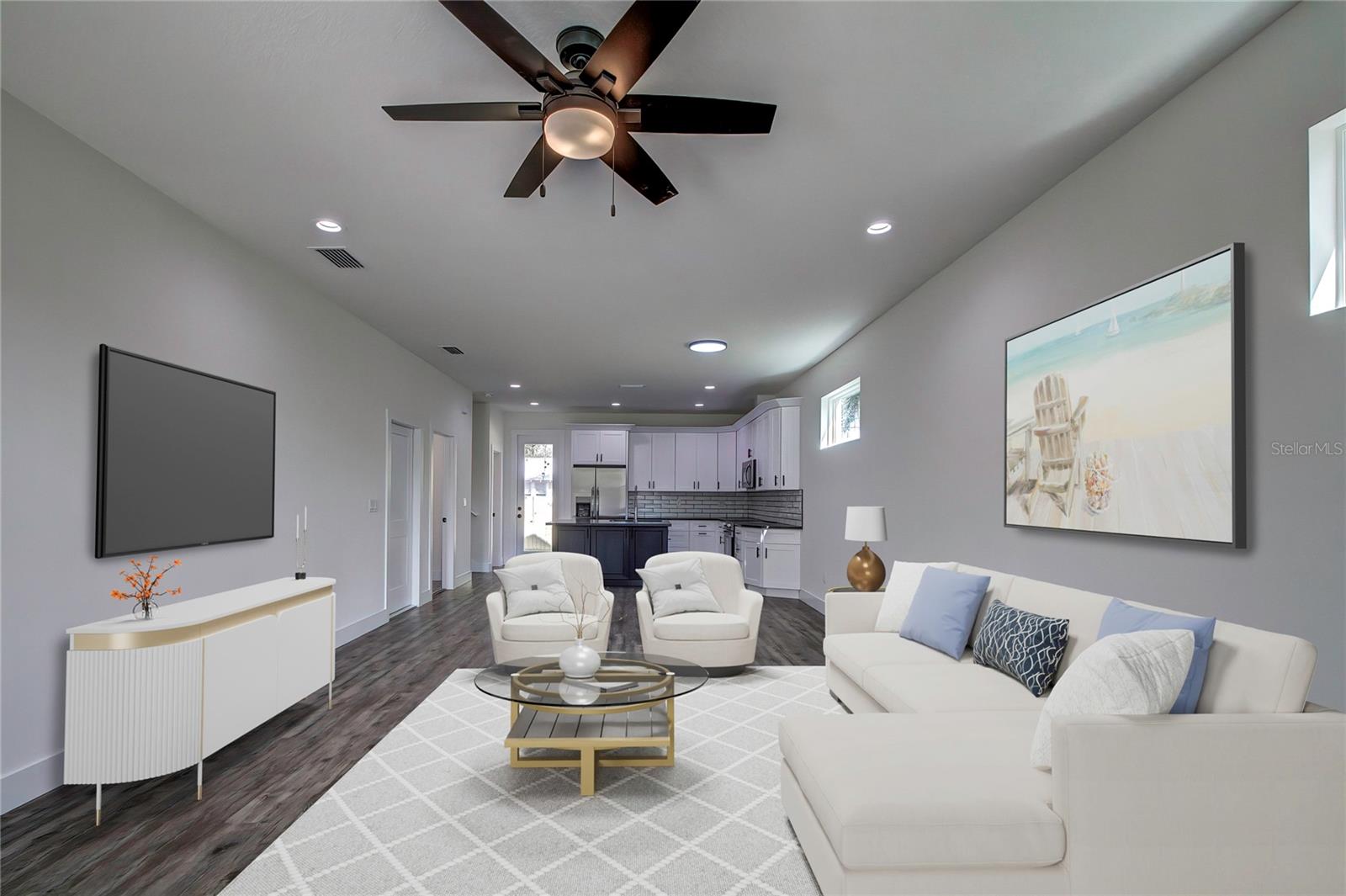 Image 5 of 41 For 2222 Clark Street