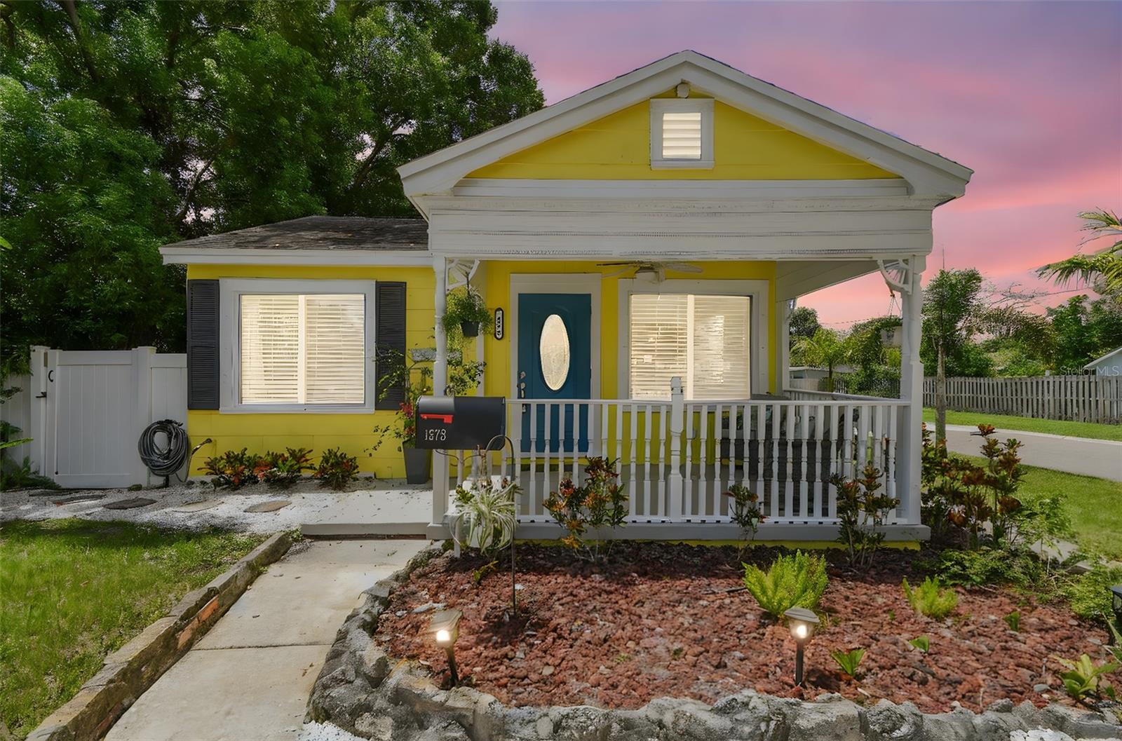 Details for 1678 27th Avenue N, ST PETERSBURG, FL 33713