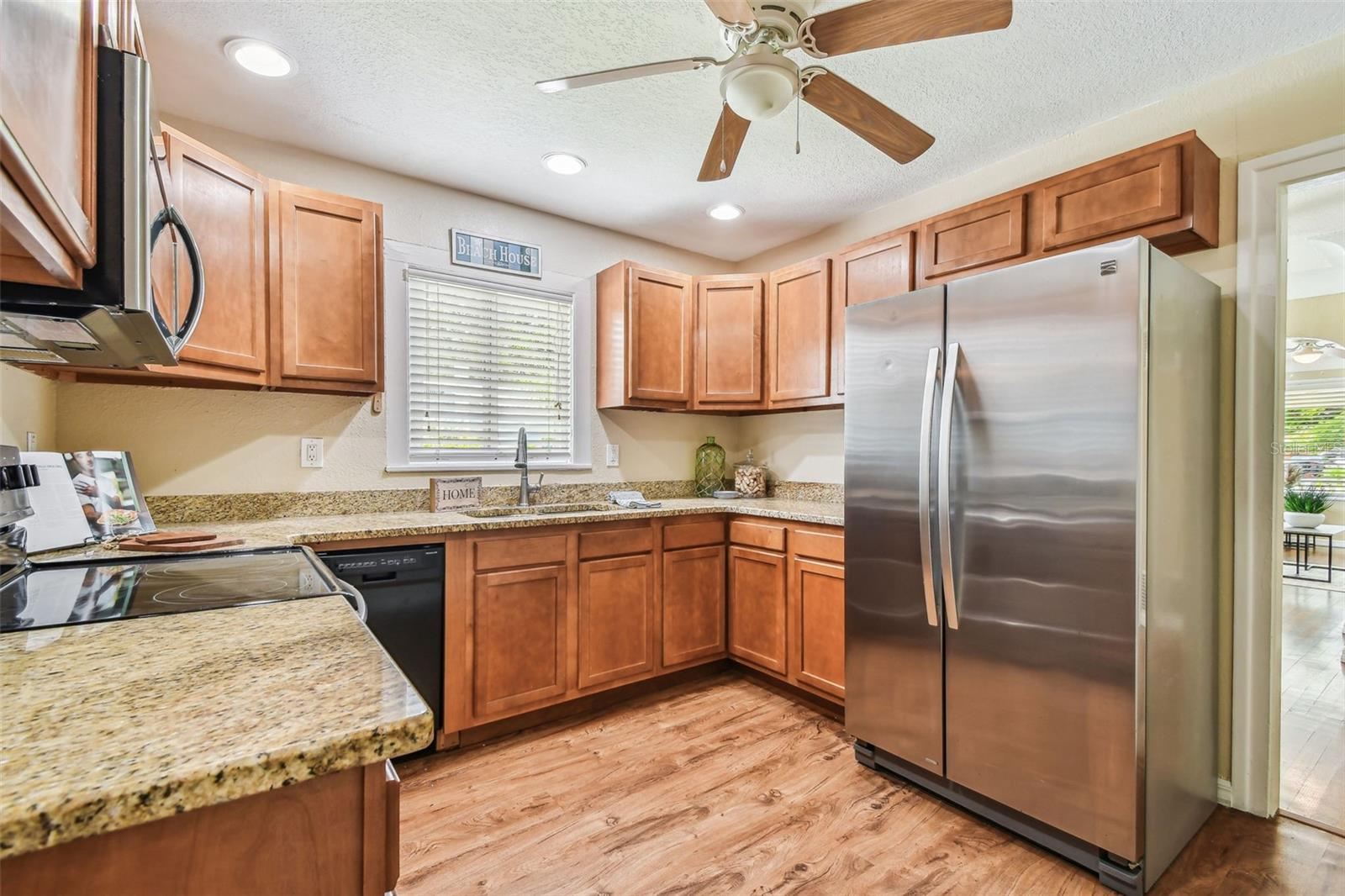 Image 25 of 62 For 1678 27th Avenue N
