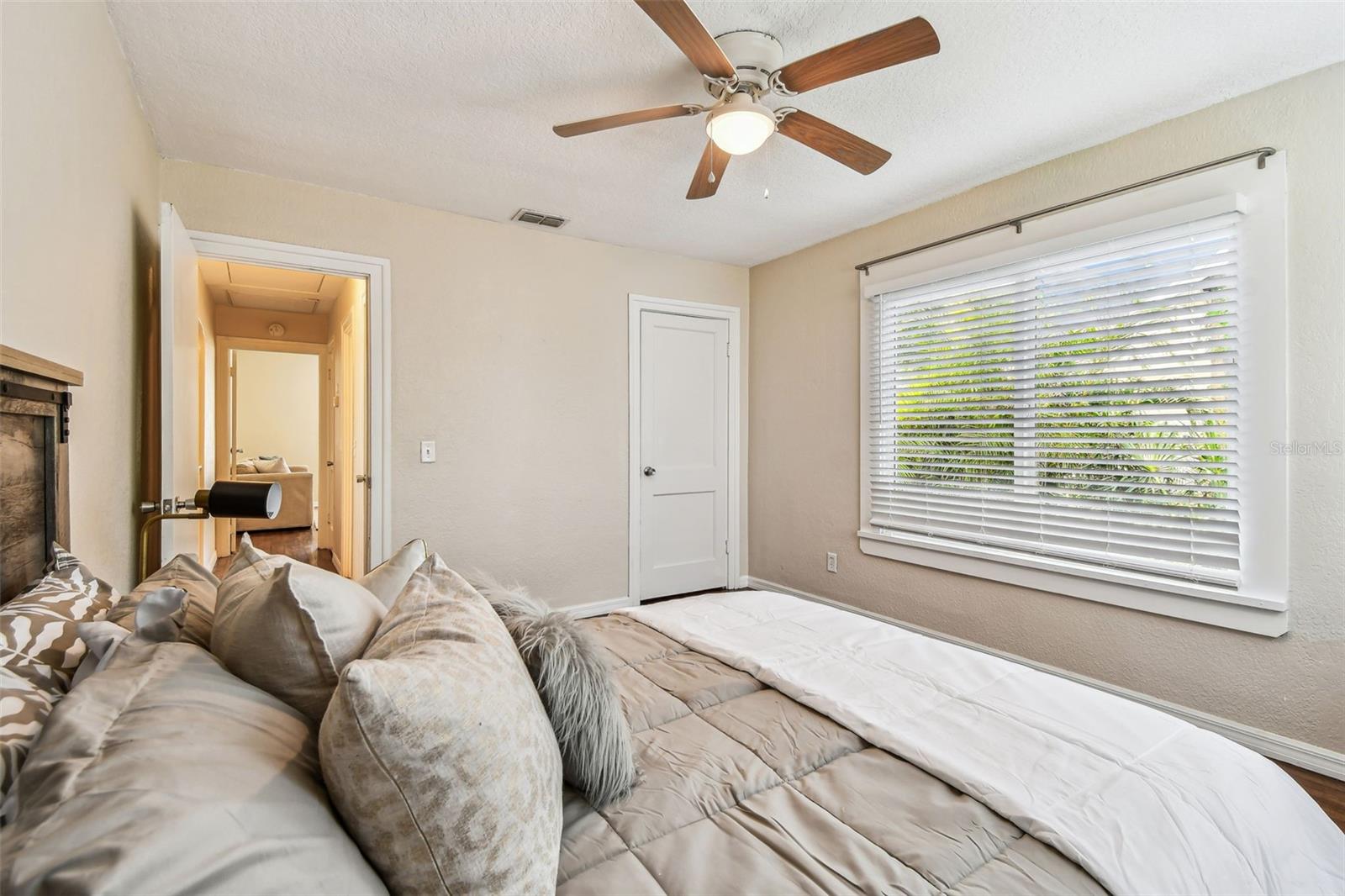 Image 32 of 62 For 1678 27th Avenue N