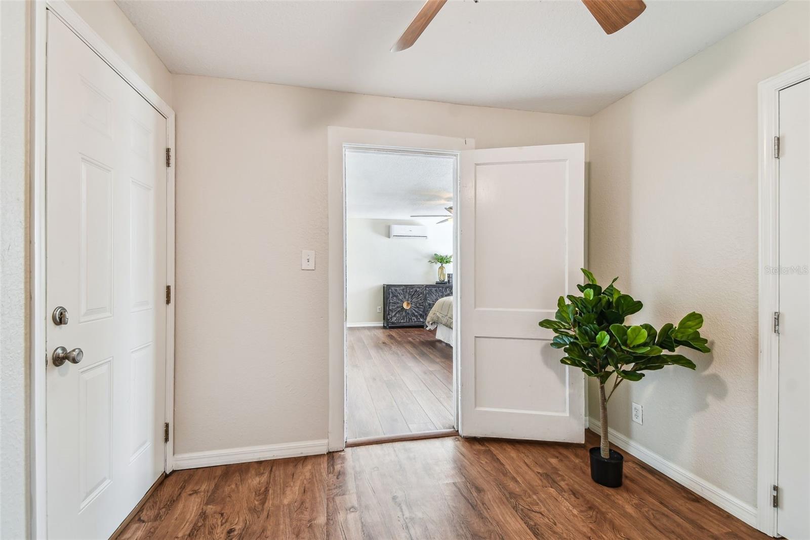 Image 35 of 62 For 1678 27th Avenue N