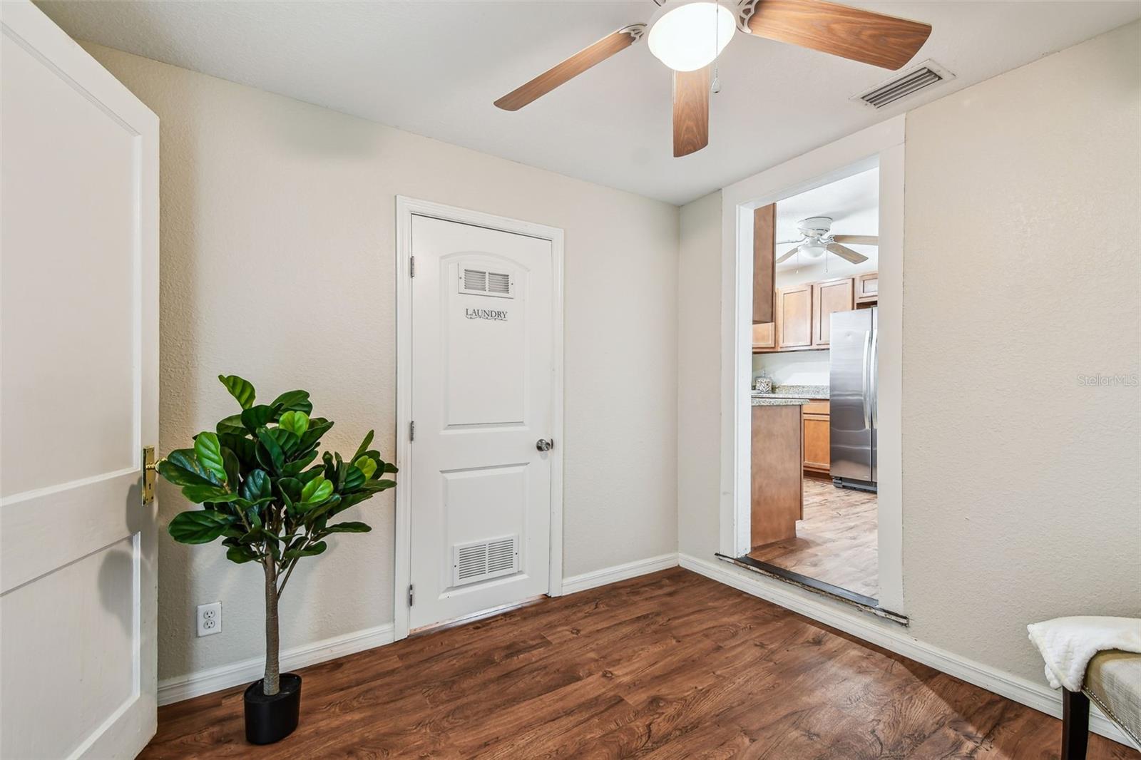 Image 36 of 62 For 1678 27th Avenue N
